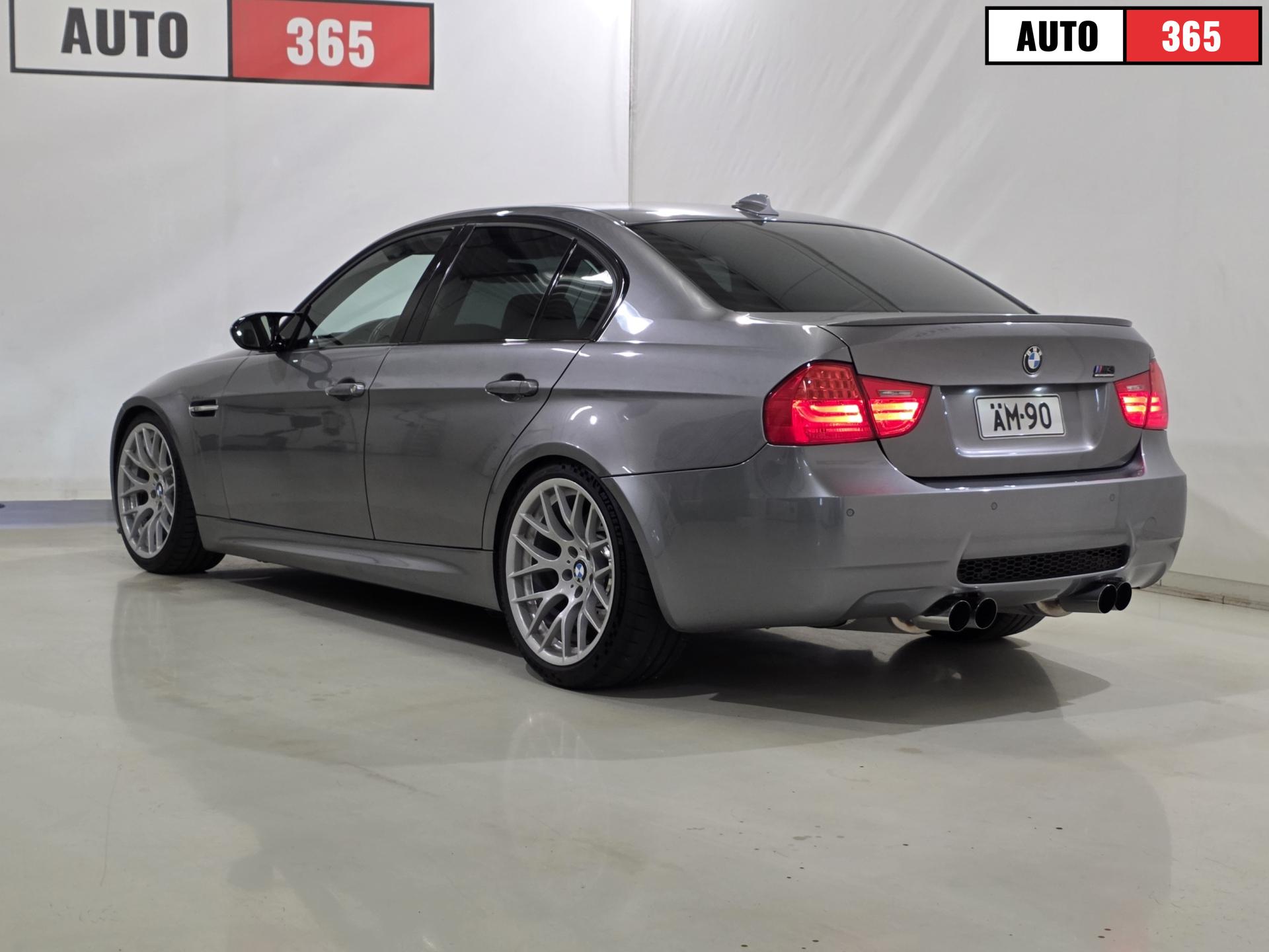 BMW M3 - Image 3