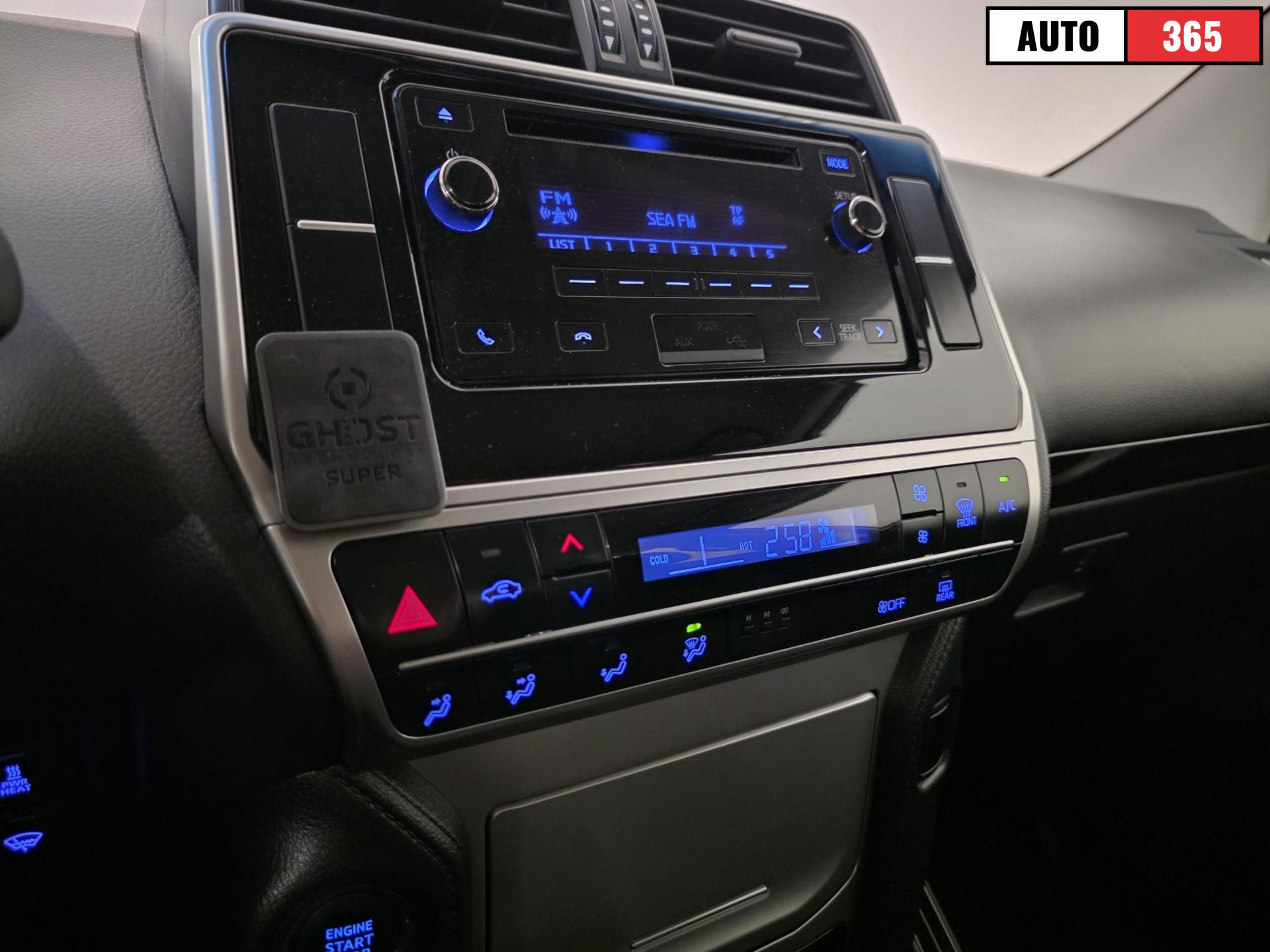 Toyota Land Cruiser - Image 15