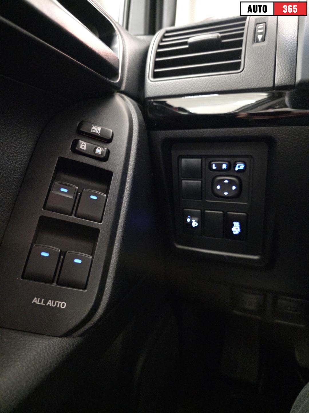Toyota Land Cruiser - Image 21