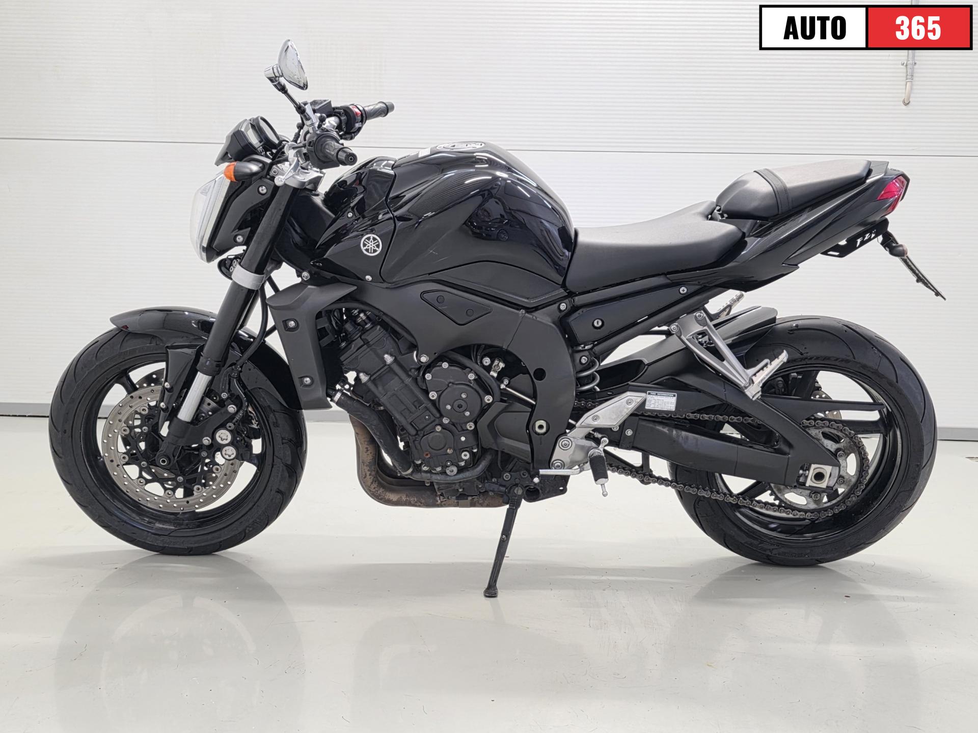 Yamaha FZ1-N - Image 2