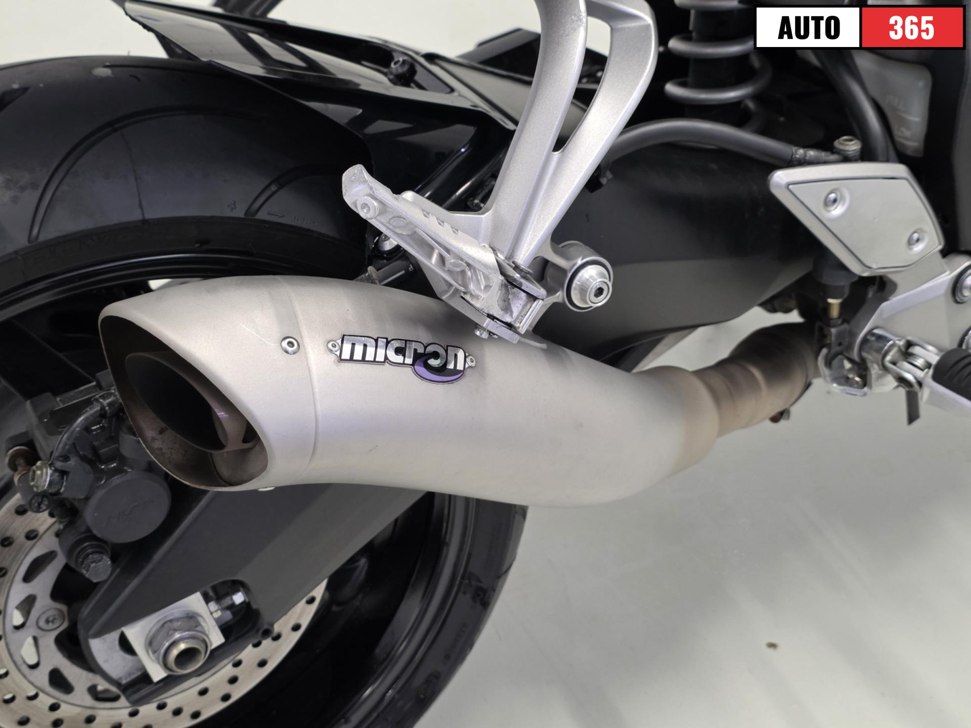 Yamaha FZ1-N - Image 15