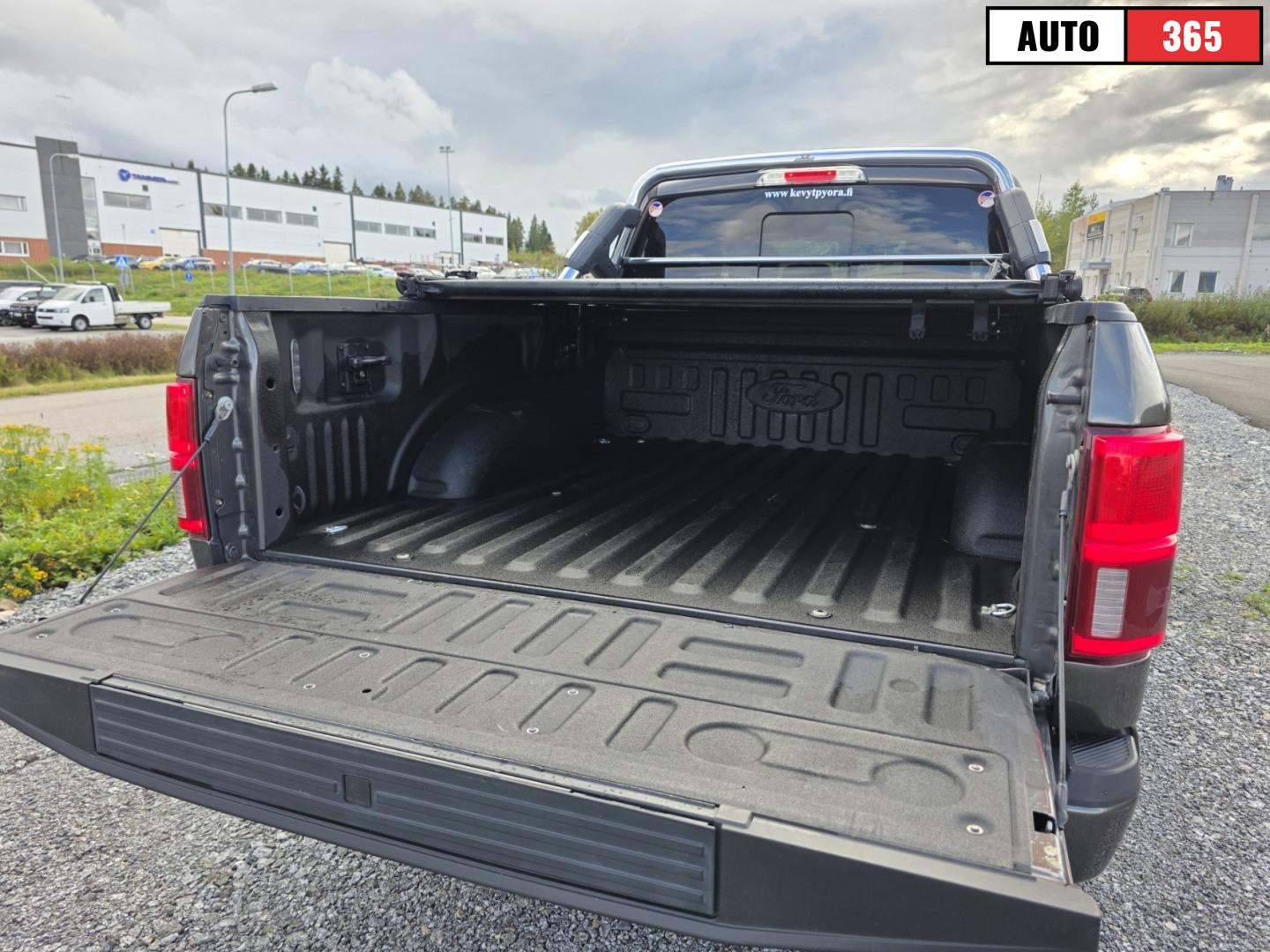 Ford F-150 - Image 21