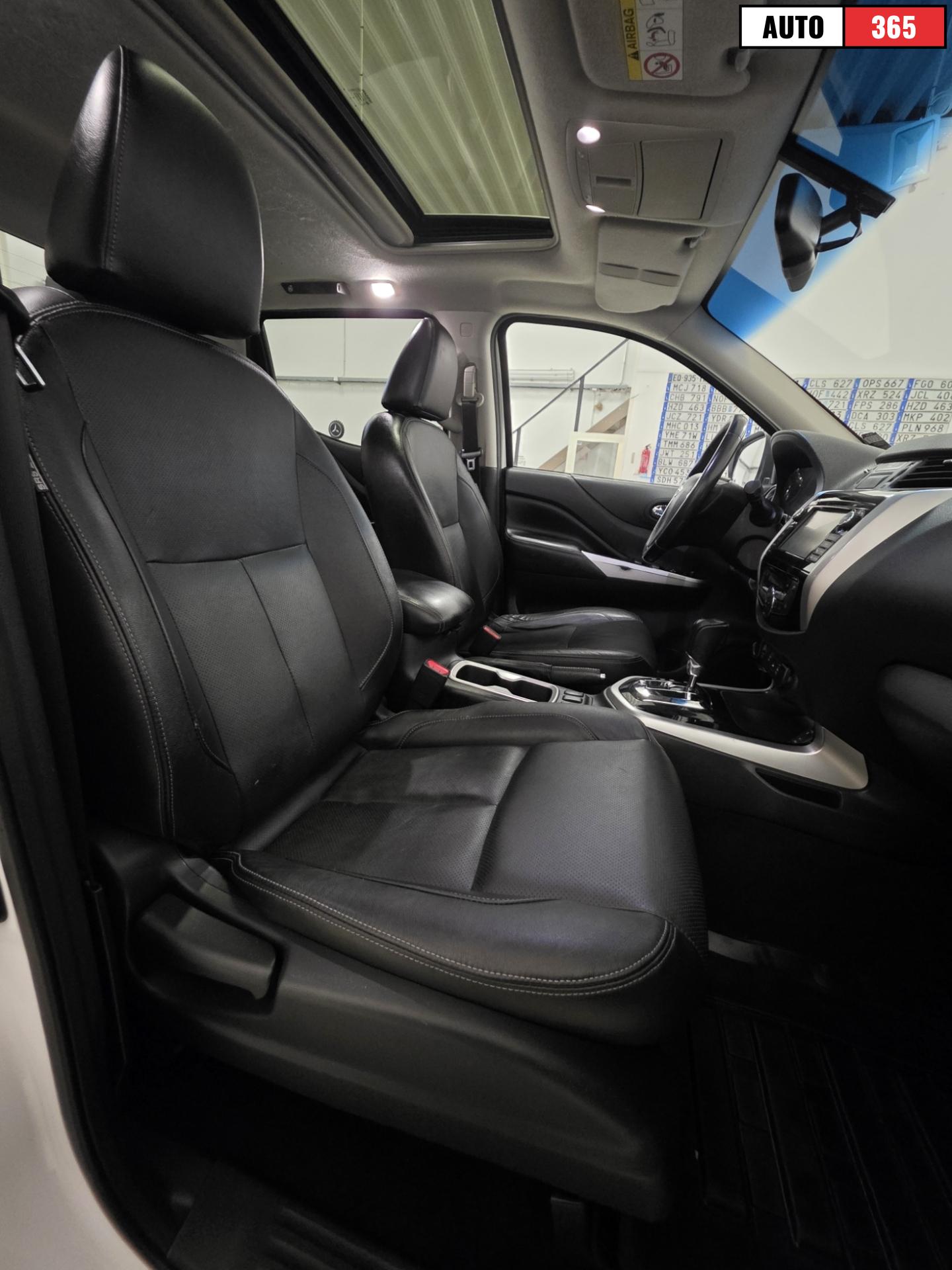 Nissan Navara - Image 11