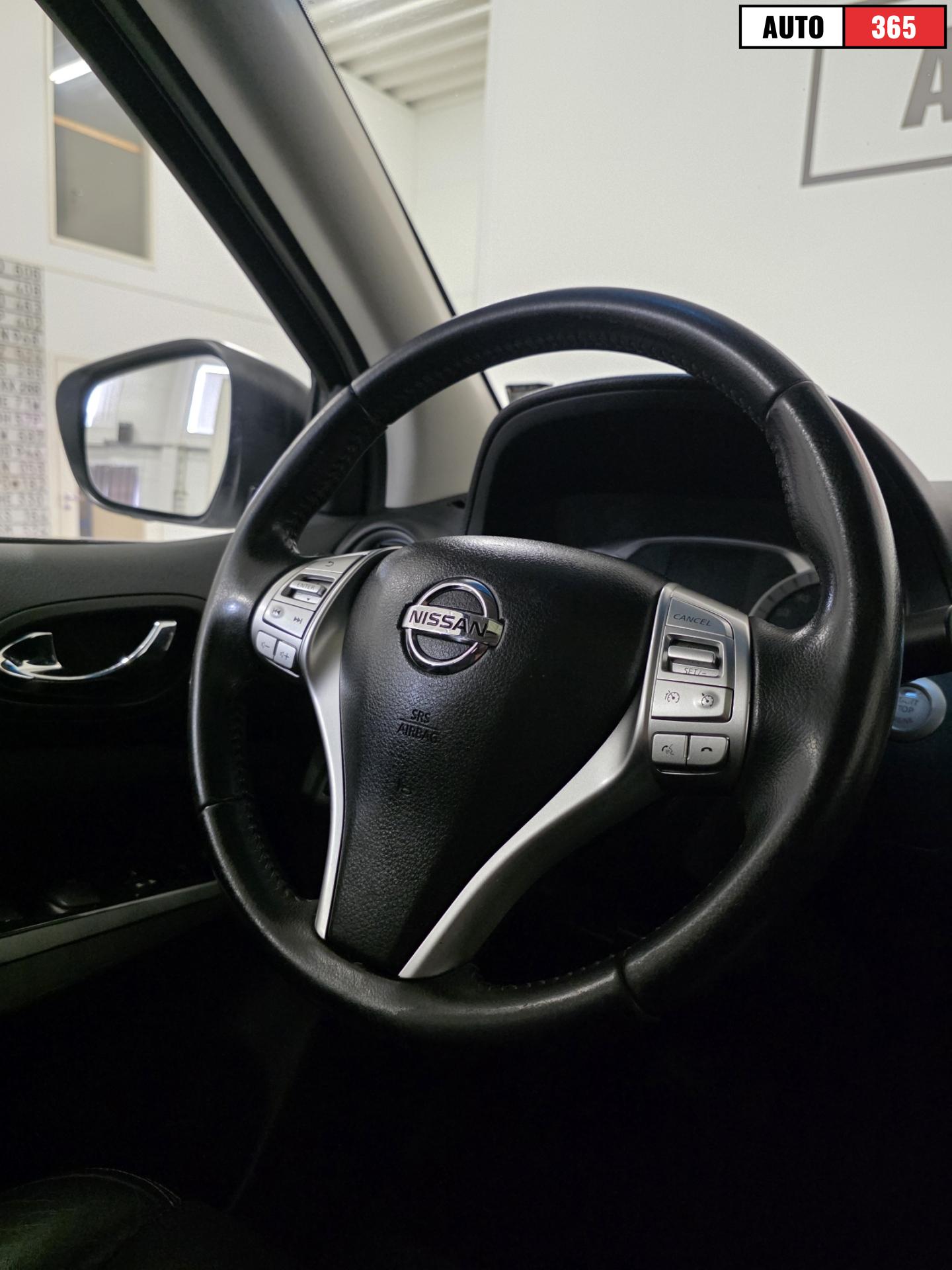 Nissan Navara - Image 14