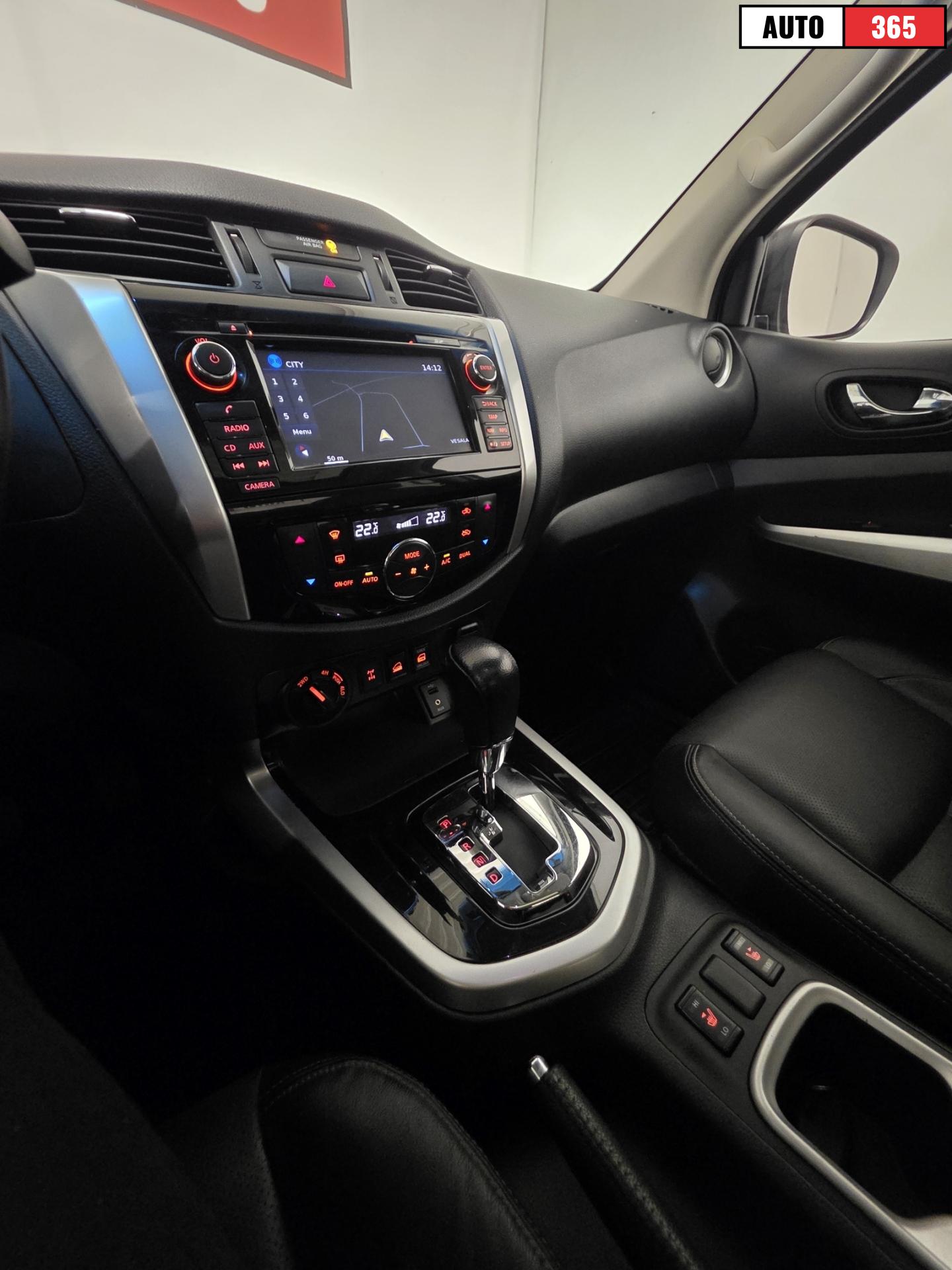 Nissan Navara - Image 15