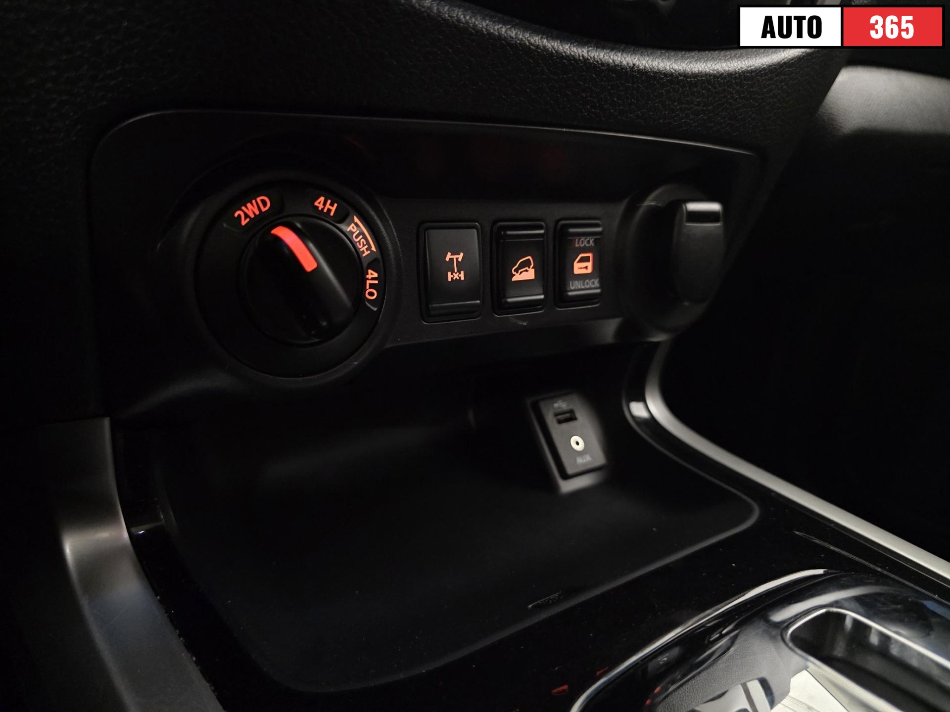 Nissan Navara - Image 18