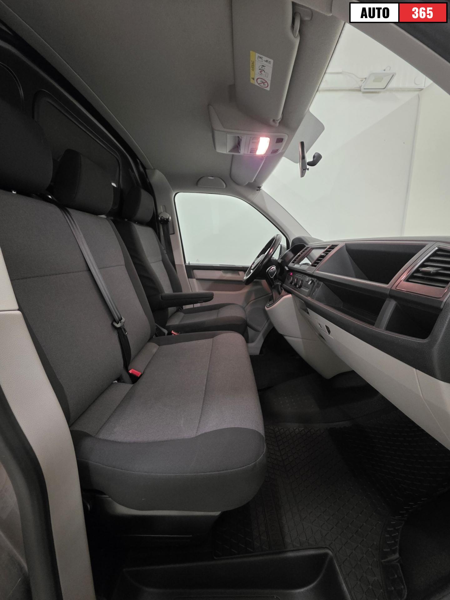 Volkswagen Transporter - Image 6