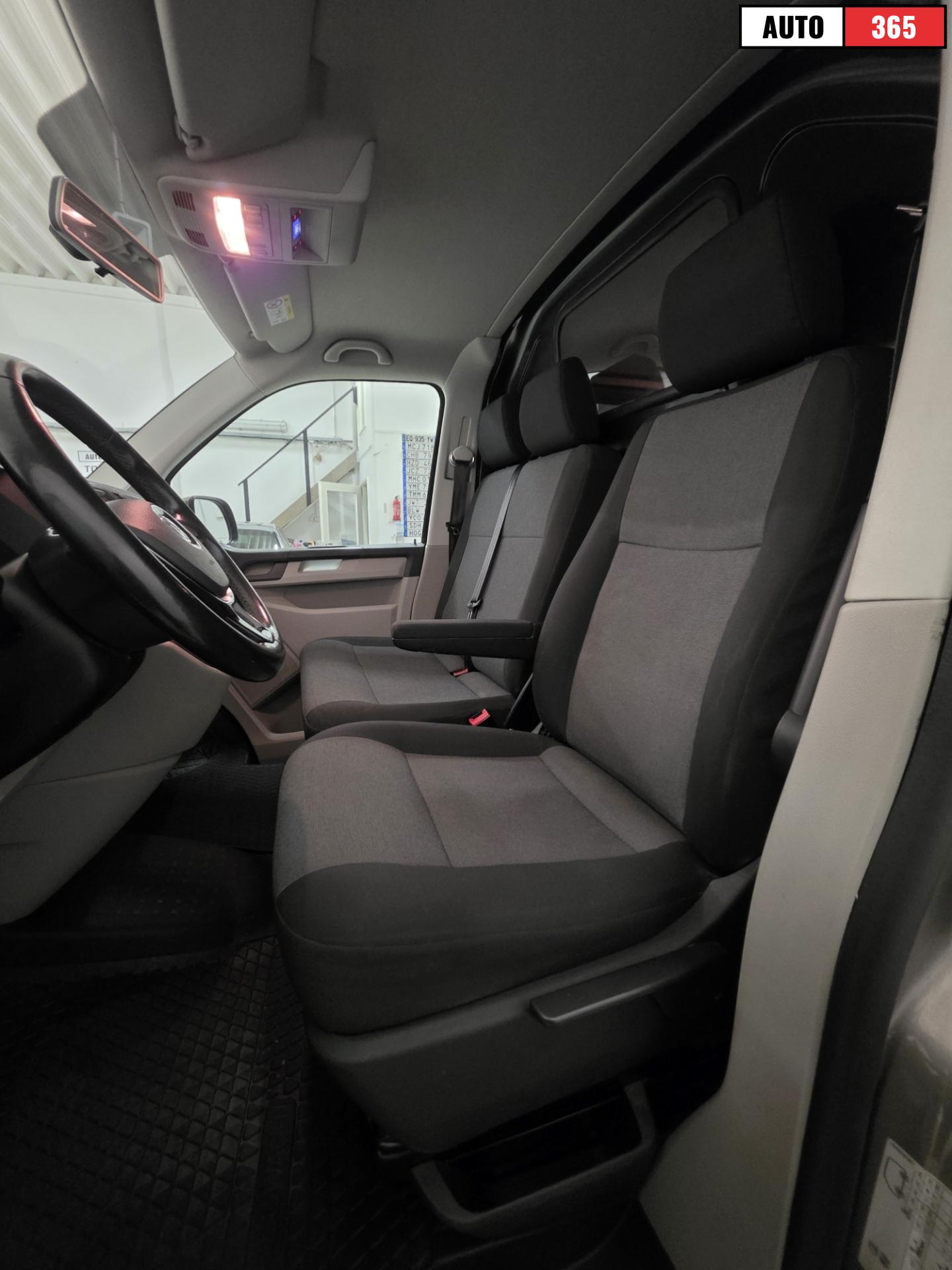 Volkswagen Transporter - Image 5