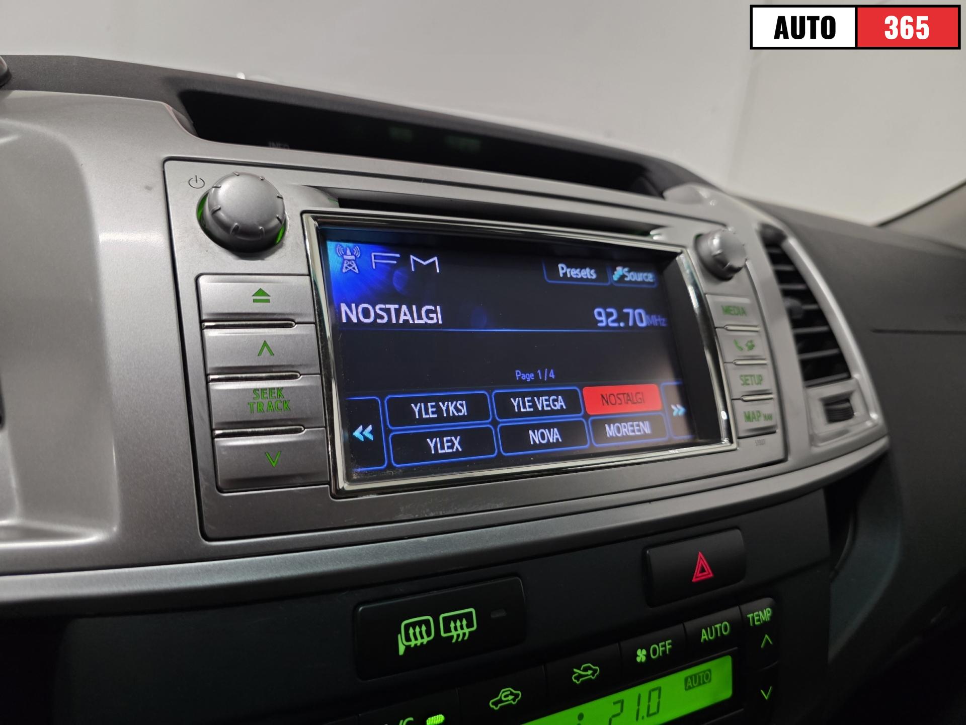 Toyota Hilux - Image 19