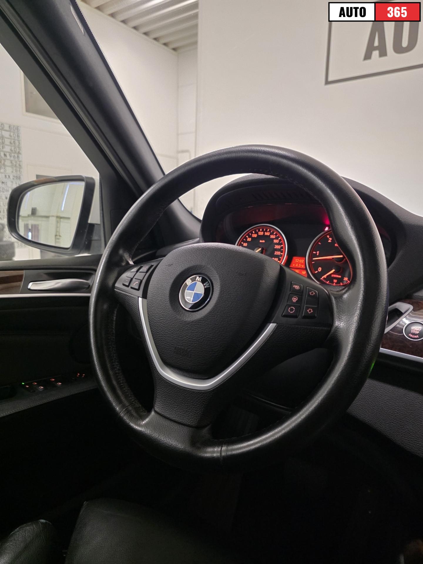 BMW X5 - Image 13
