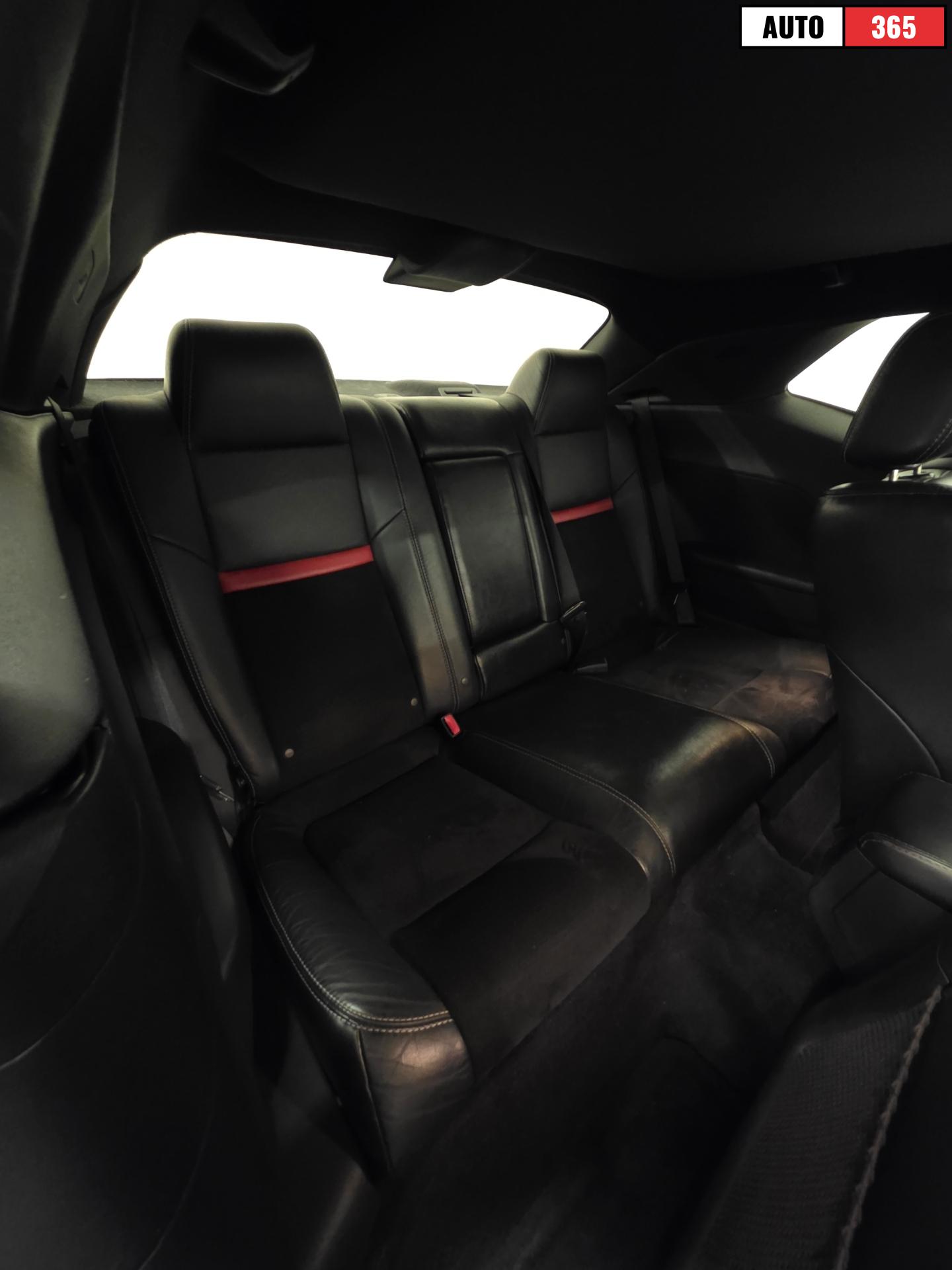 Dodge Challenger - Image 12