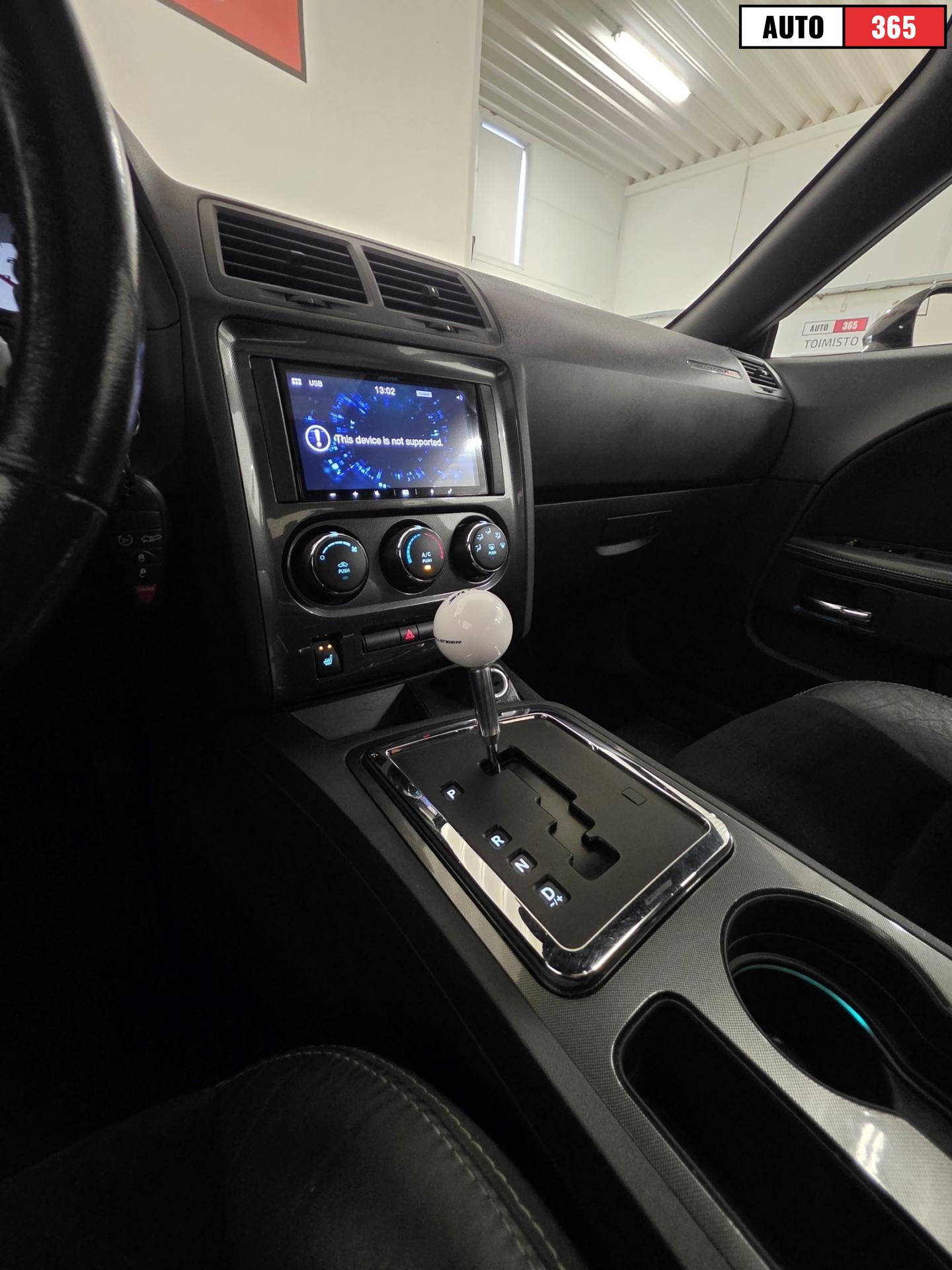 Dodge Challenger - Image 13