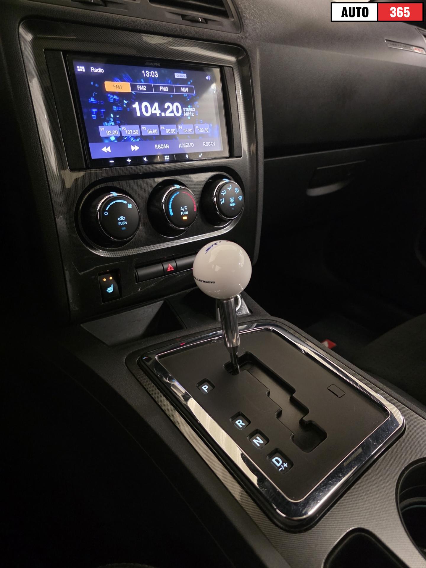 Dodge Challenger - Image 14