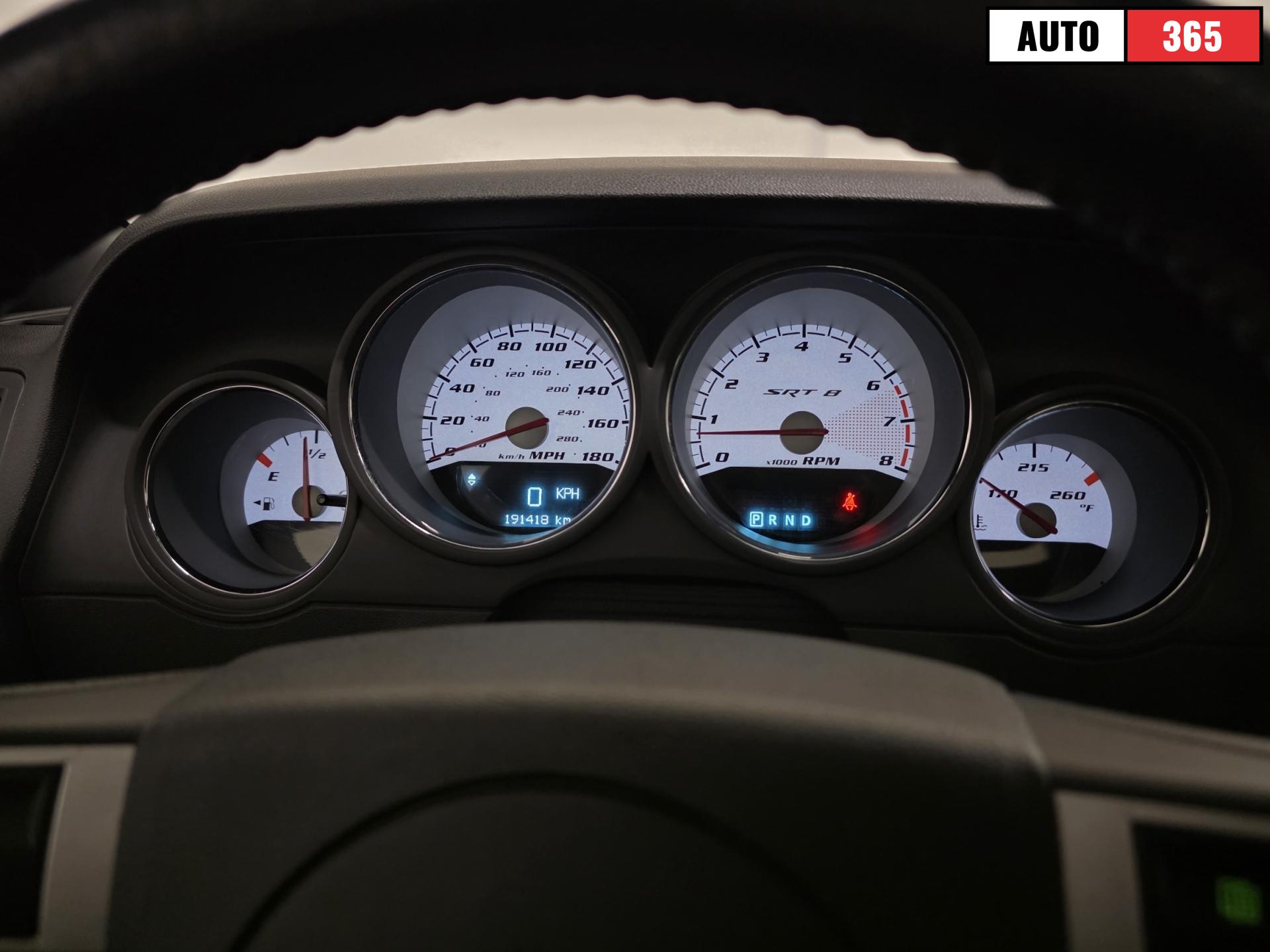 Dodge Challenger - Image 18