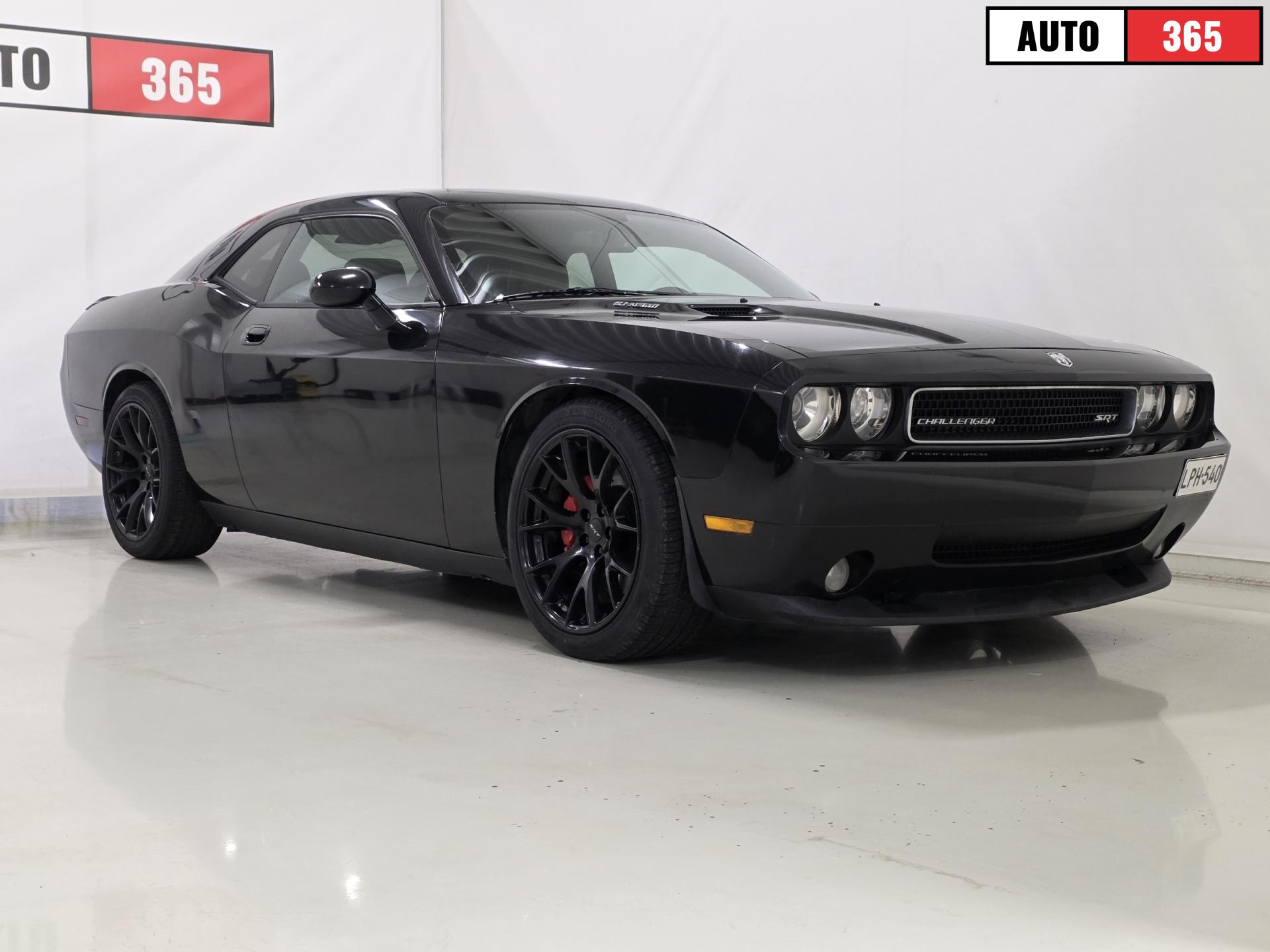 Dodge Challenger - Image 5
