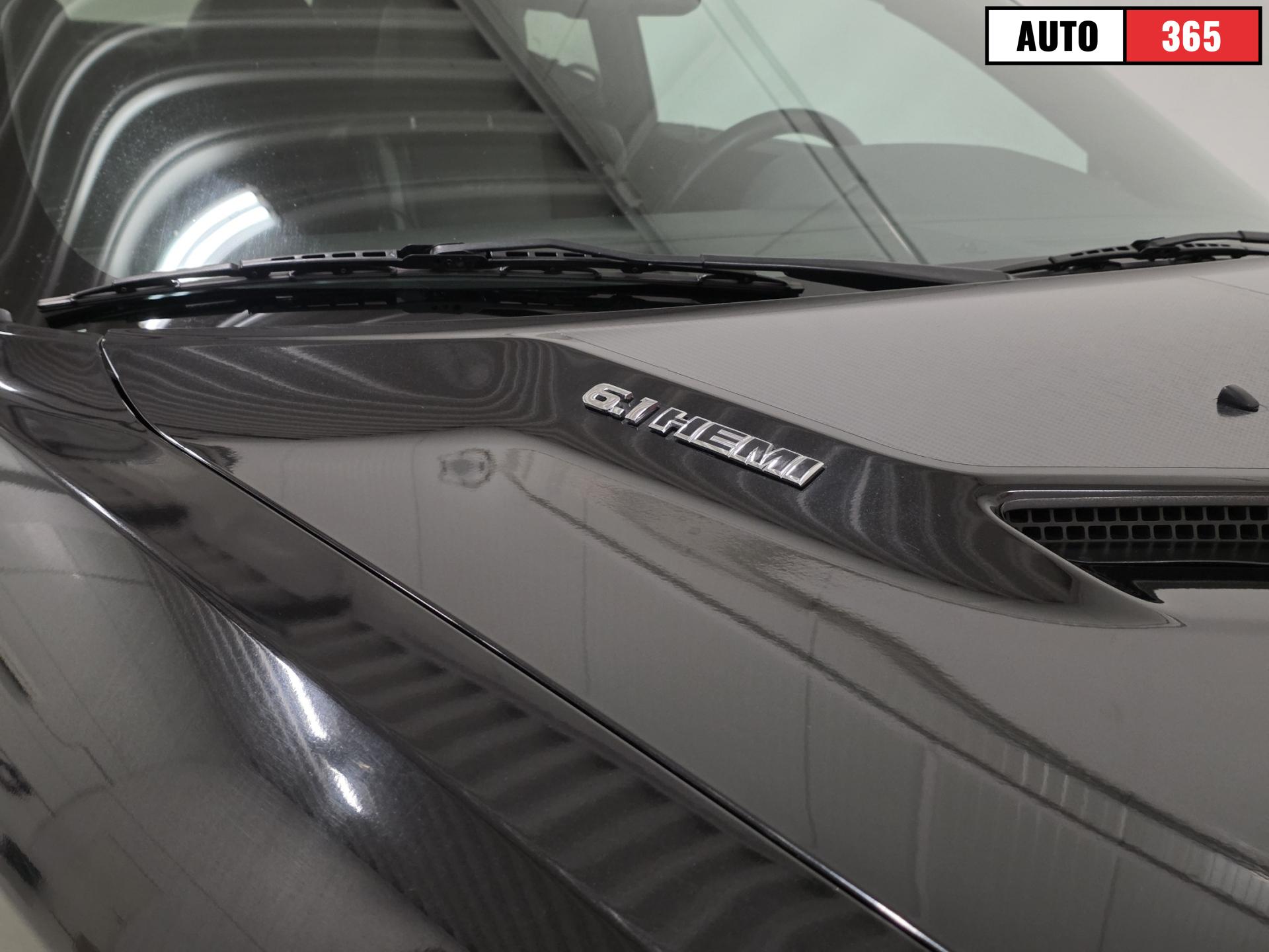 Dodge Challenger - Image 6