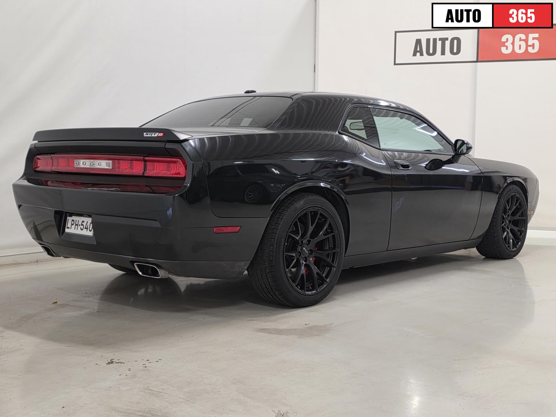 Dodge Challenger - Image 4