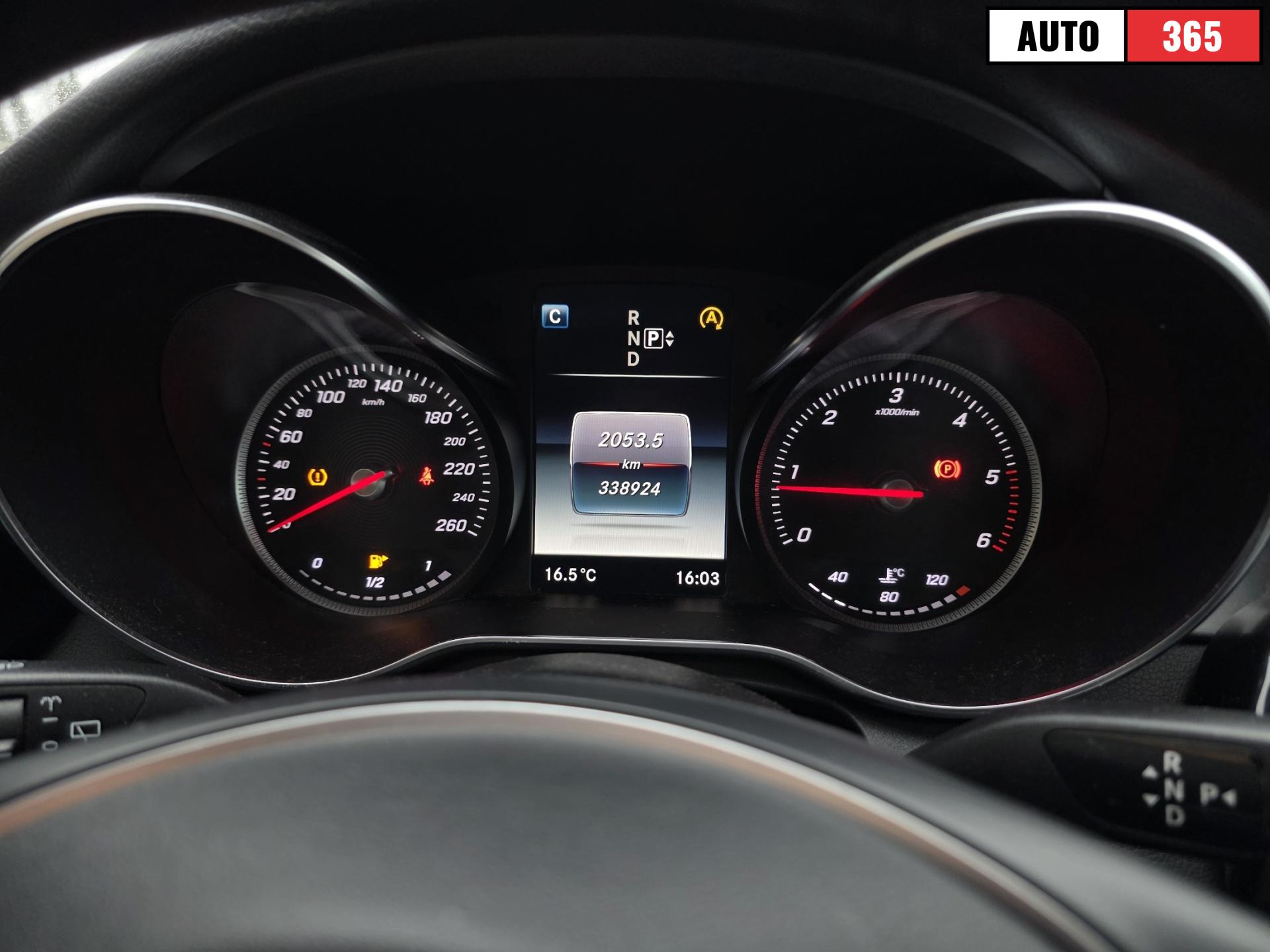 Mercedes-Benz C - Image 14