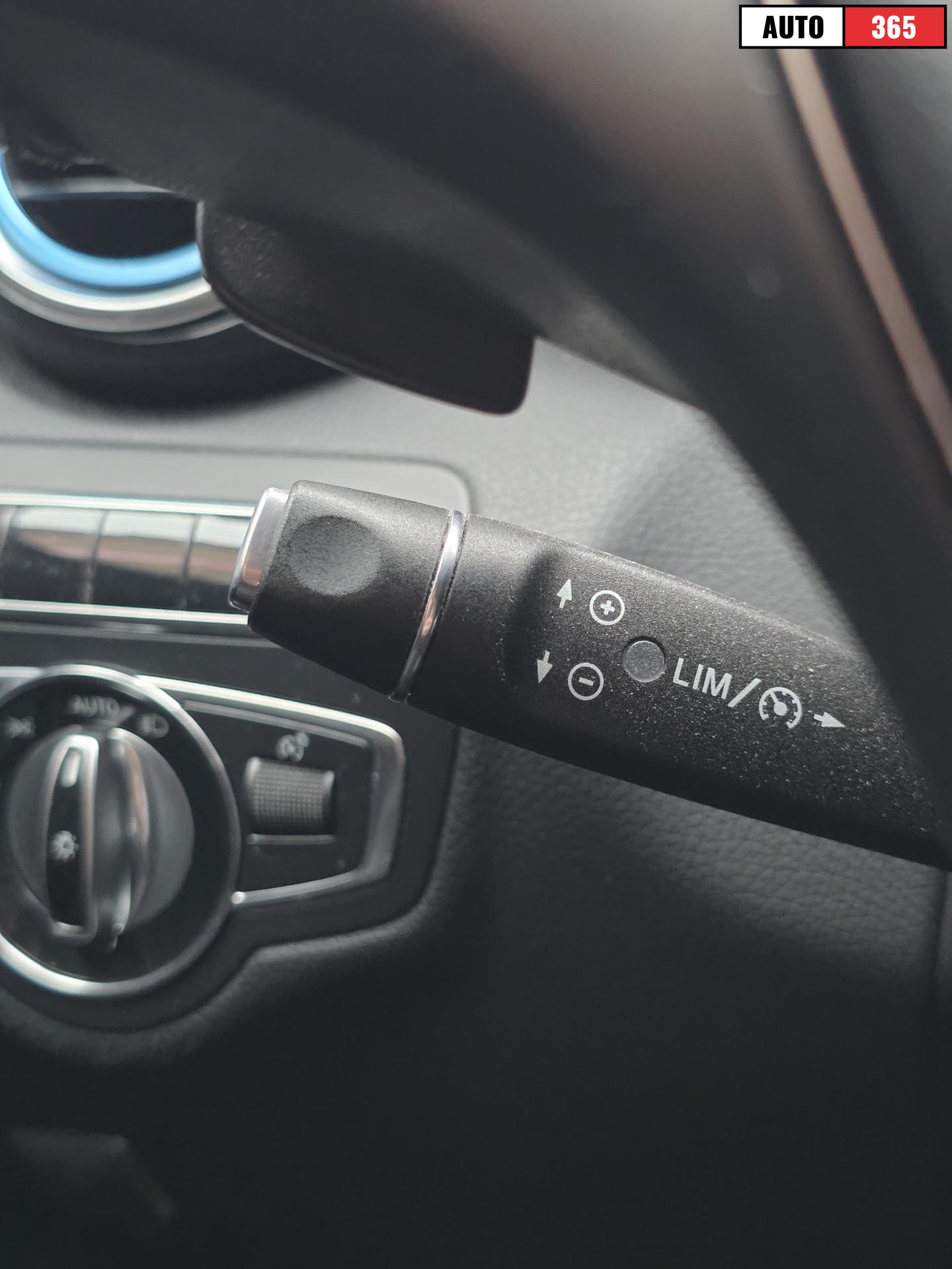 Mercedes-Benz C - Image 22
