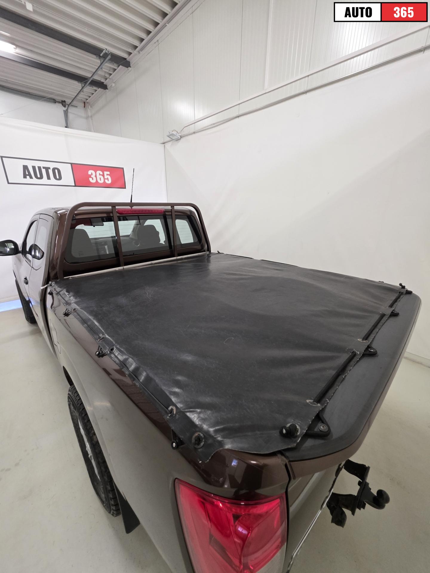 Nissan Navara - Image 3