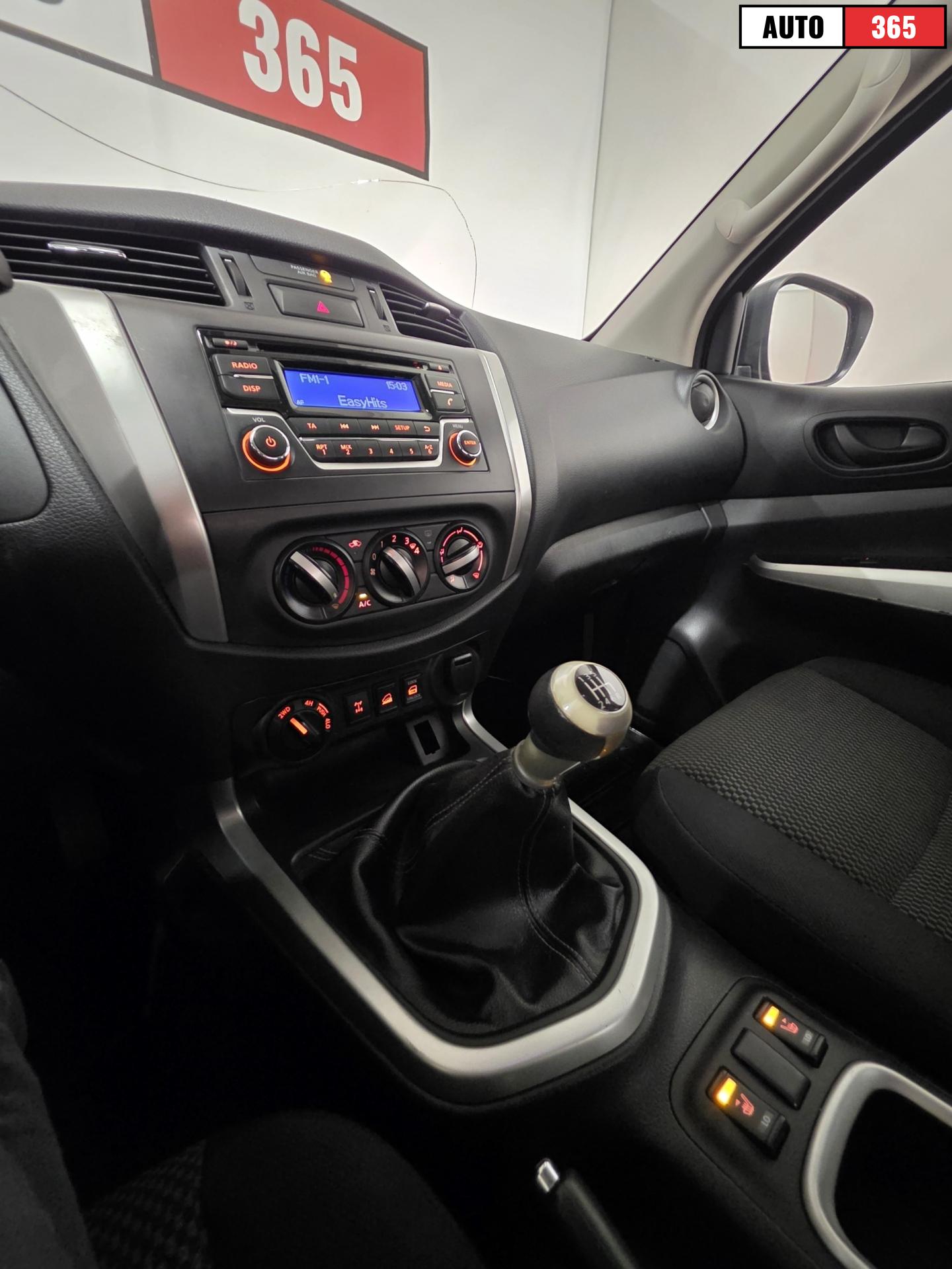 Nissan Navara - Image 13