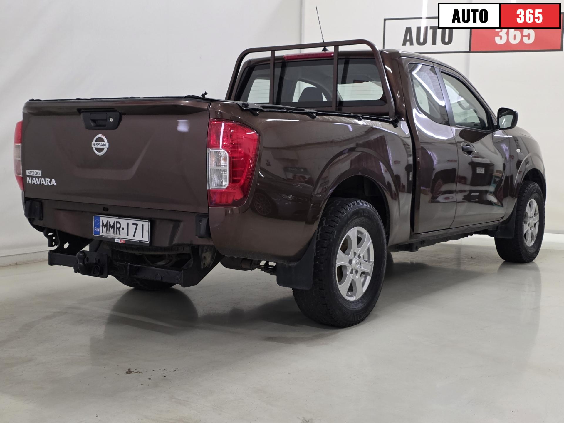 Nissan Navara - Image 4