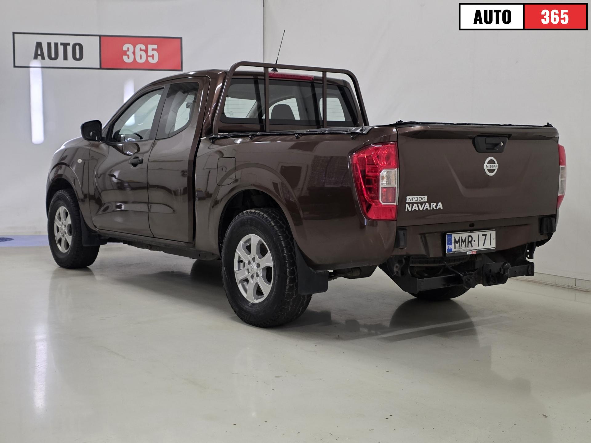 Nissan Navara - Image 2