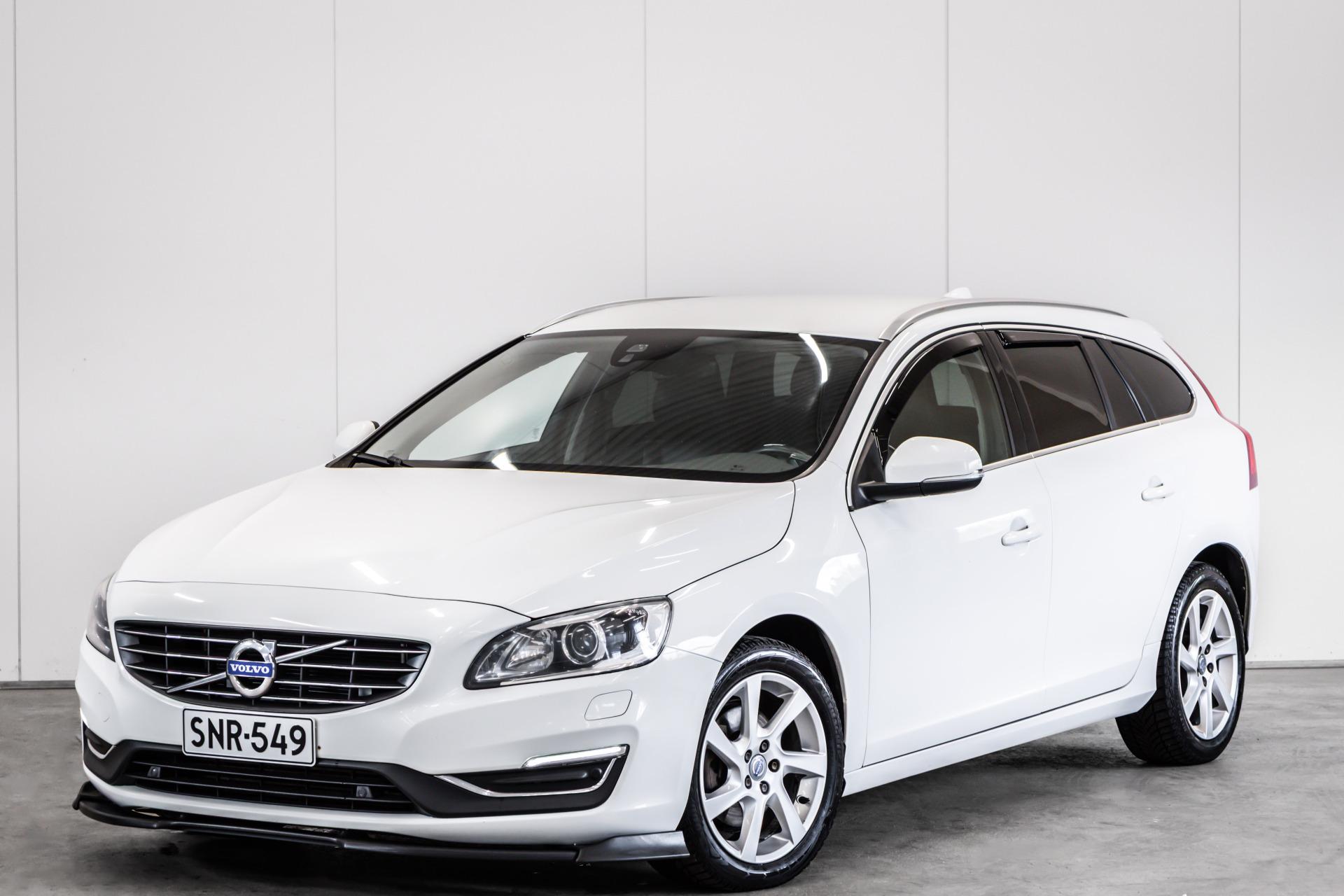 Volvo V60 D4 Classic Summum aut 2017, photo 3/25