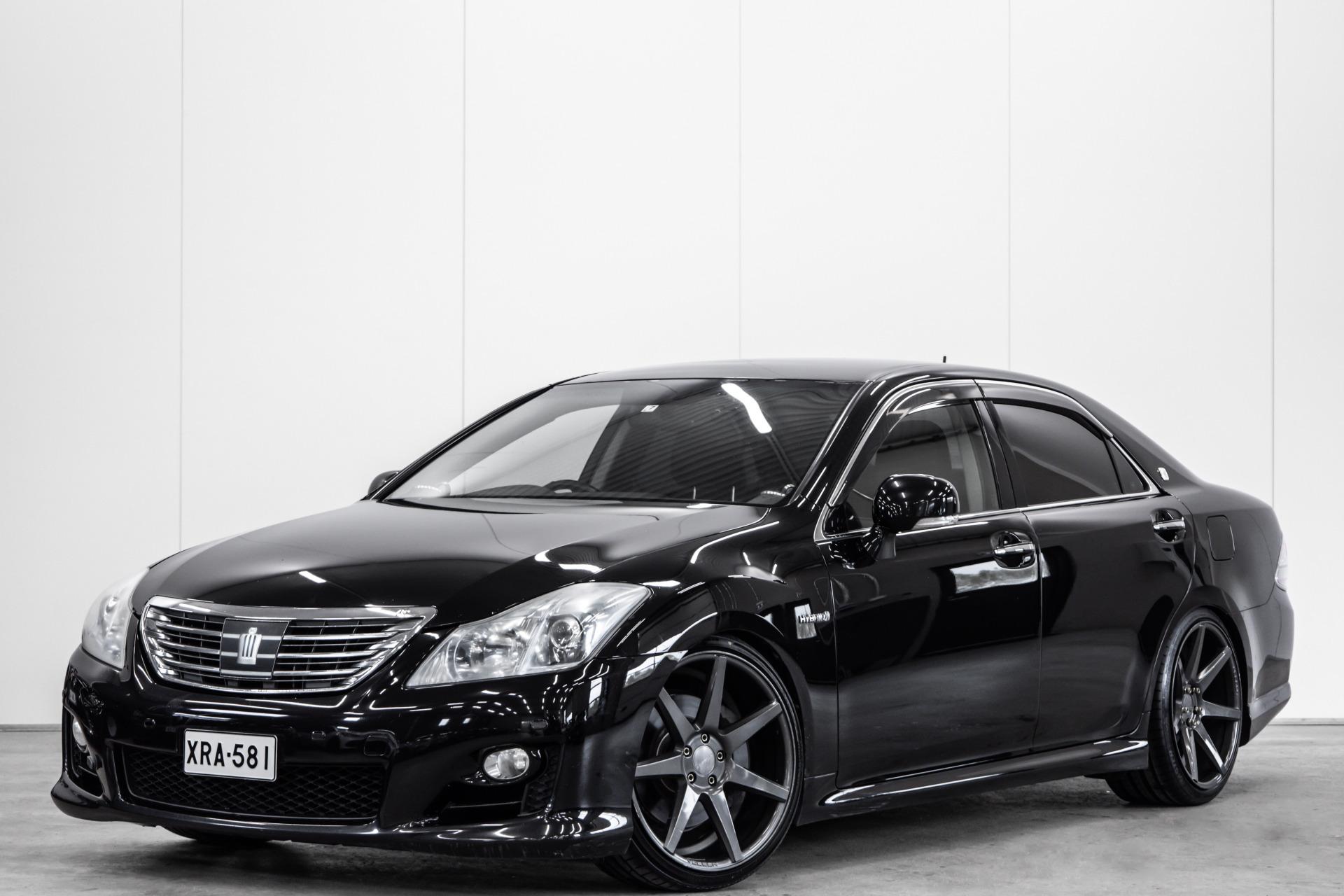 Toyota Crown Hybrid 3.5 V6 2009, kuva 3/30