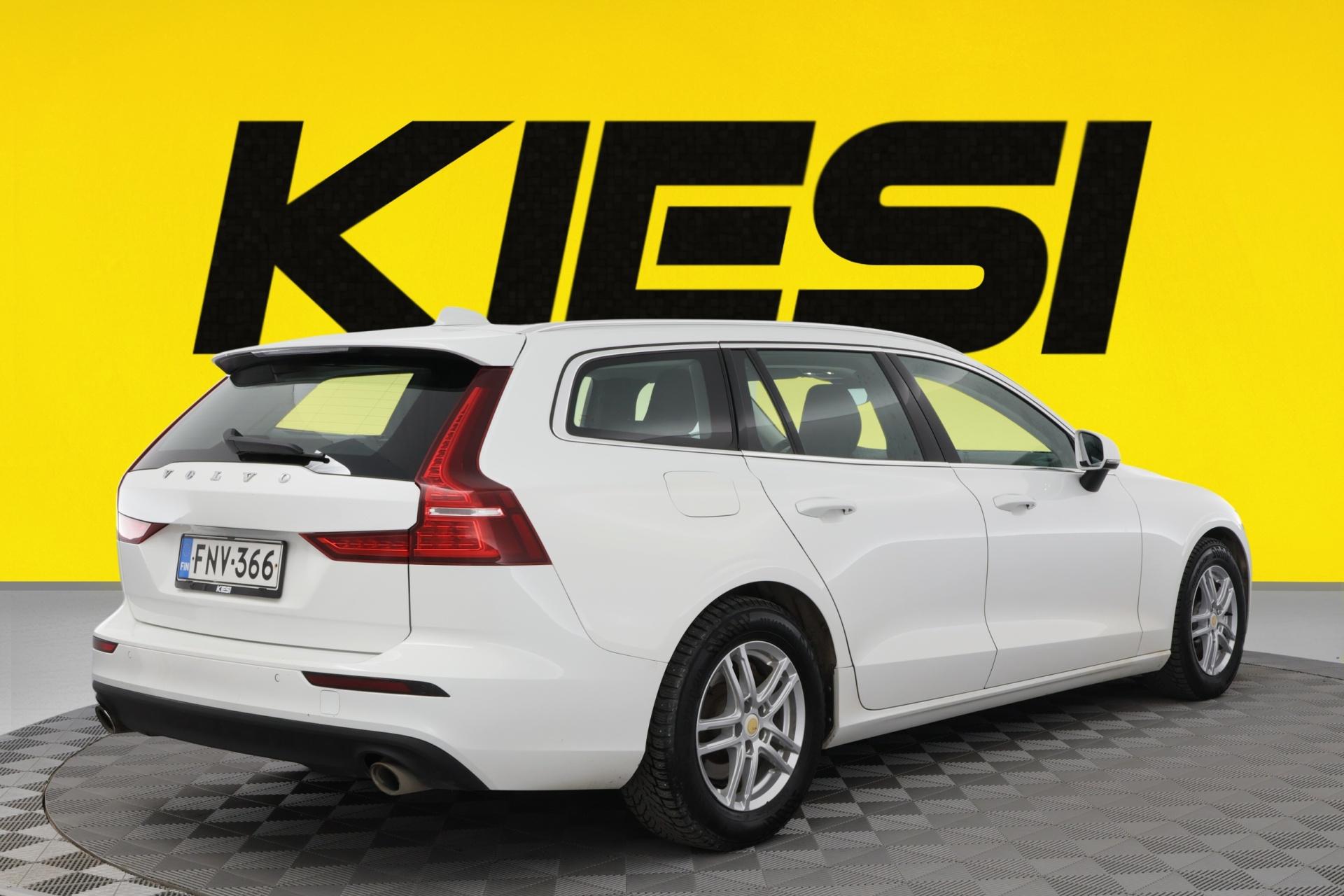 Volvo V60 D3 AWD Momentum aut. 2019, kuva 3/34