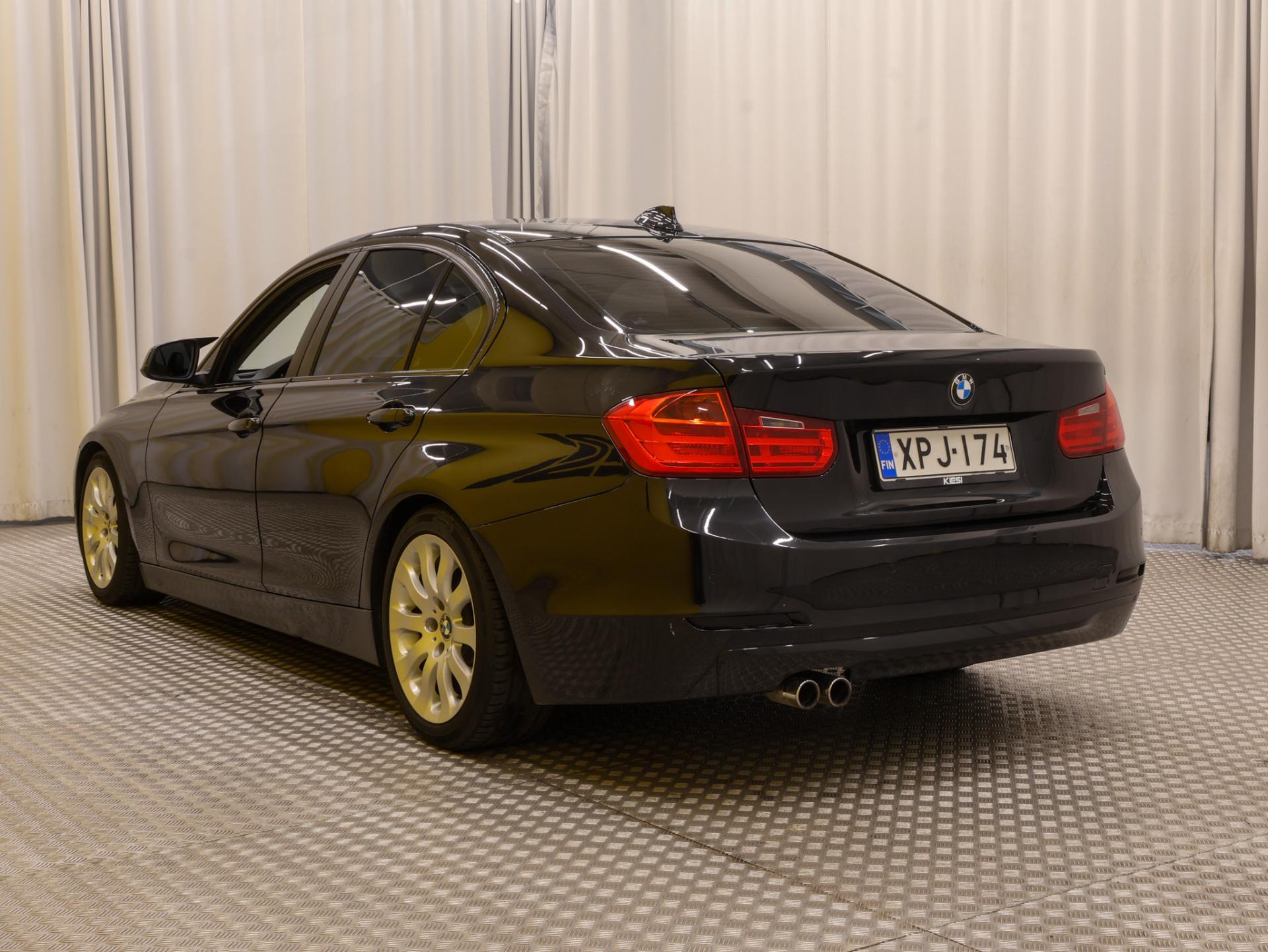 BMW 330 2013, kuva 6/28