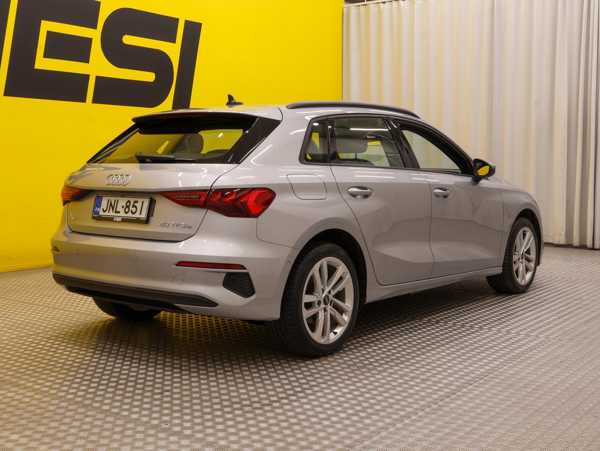 Pienoiskuva 3: 2021 Audi A3