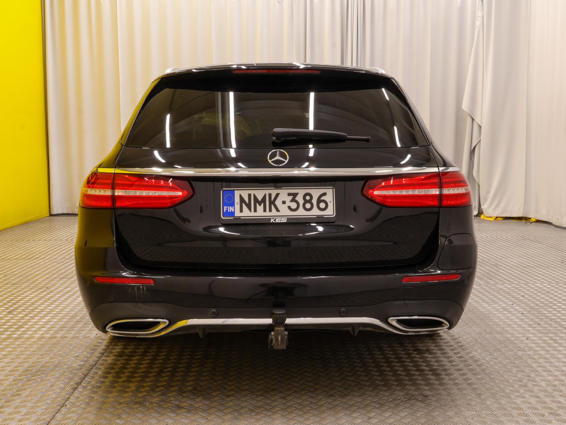 Näytä kaikki kuvat: 2020 Mercedes-Benz E