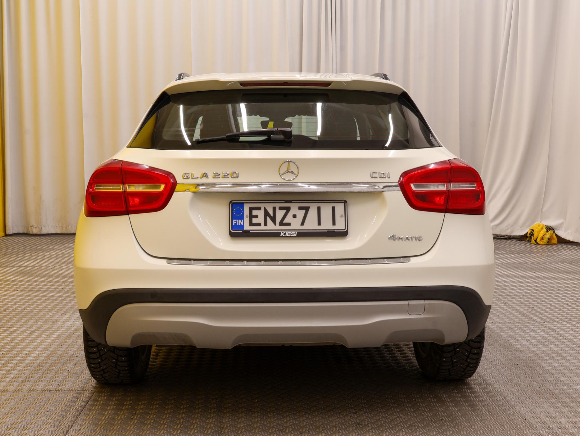 Näytä kaikki kuvat: 2015 Mercedes-Benz GLA
