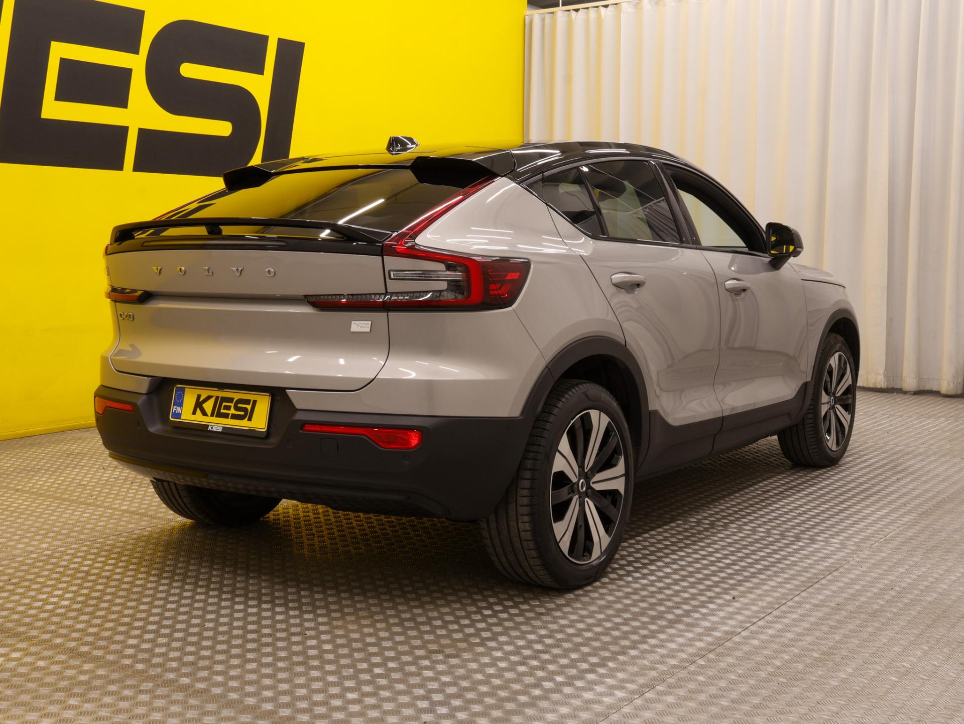 Pienoiskuva 2: 2022 Volvo C40