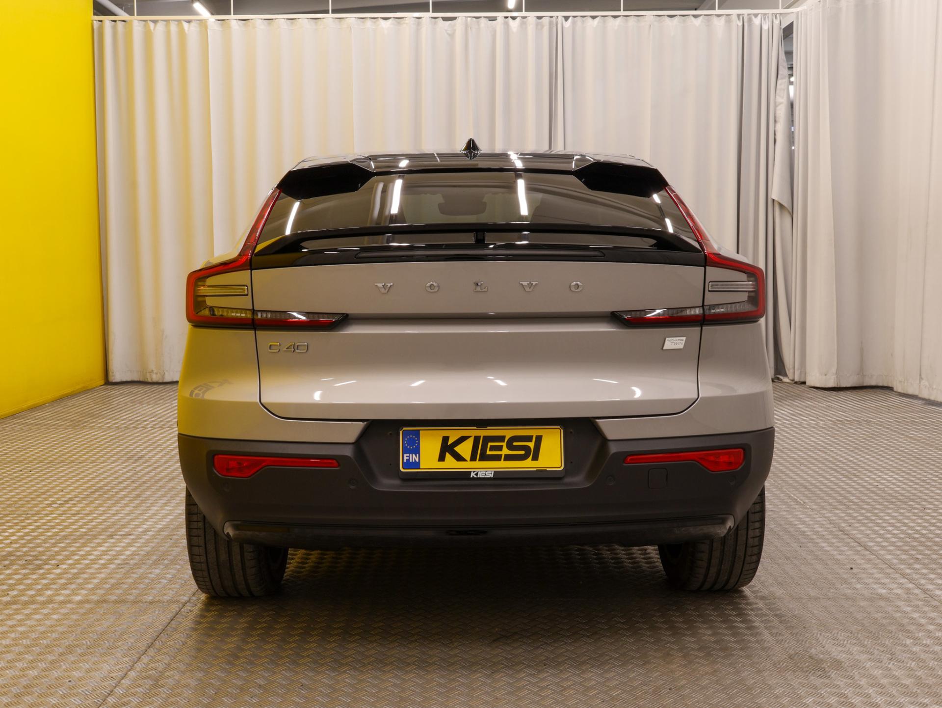 Pienoiskuva 3: 2022 Volvo C40