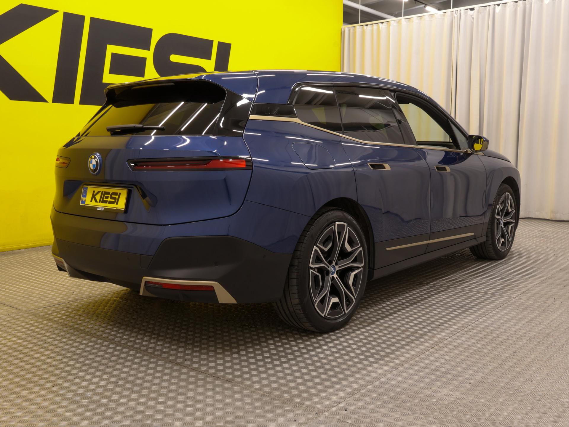 Pienoiskuva 3: 2022 BMW iX