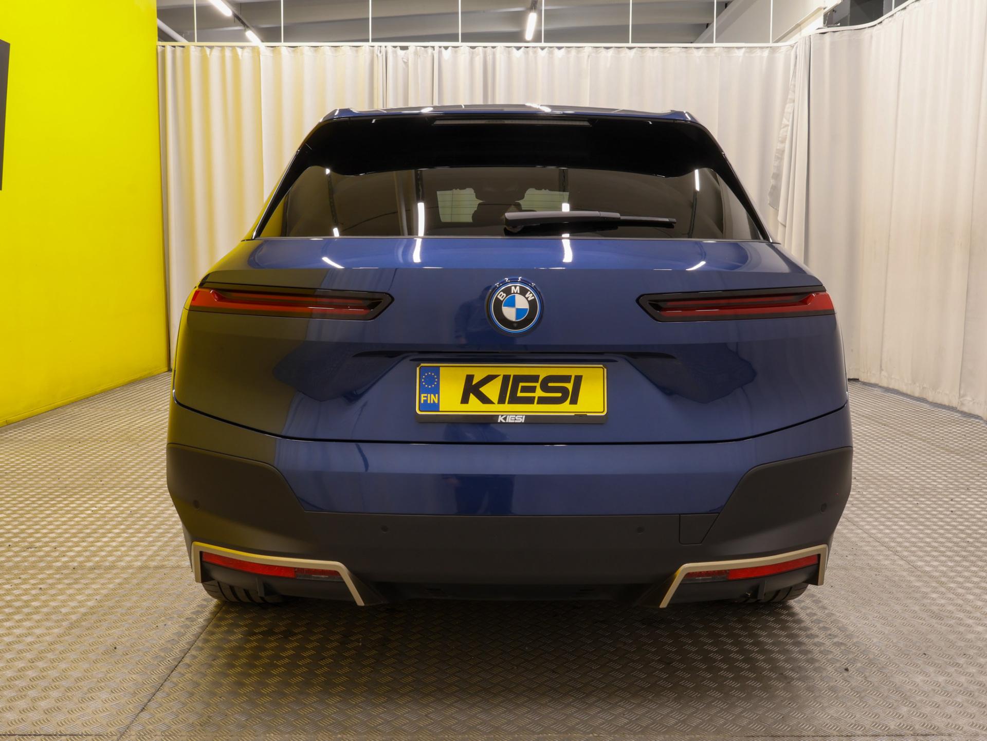 Näytä kaikki kuvat: 2022 BMW iX
