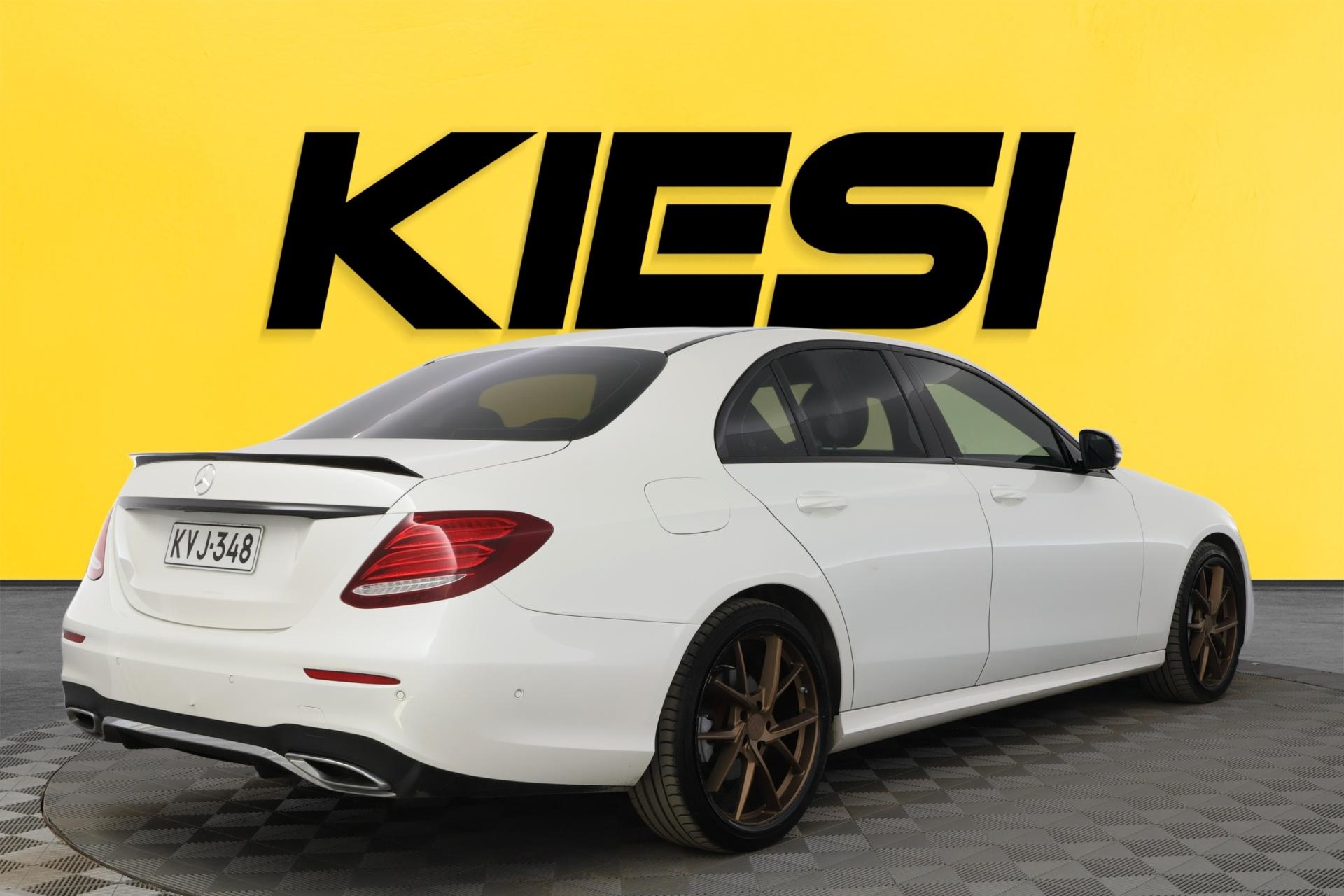 Pienoiskuva 3: 2018 Mercedes-Benz E