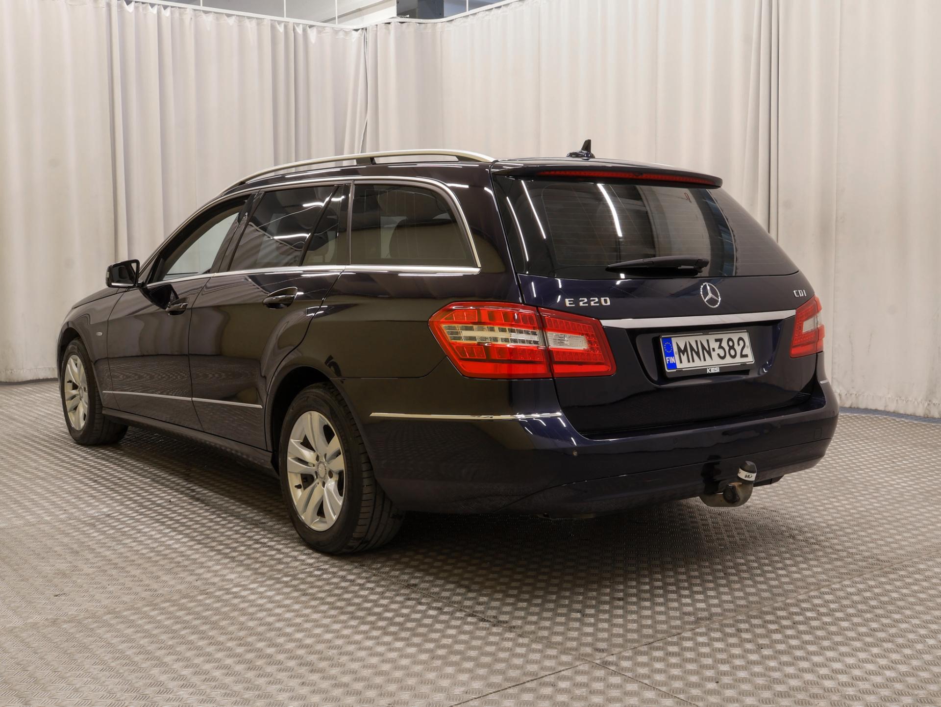 Mercedes-Benz E 220 CDI Elegance 2010, kuva 5/32