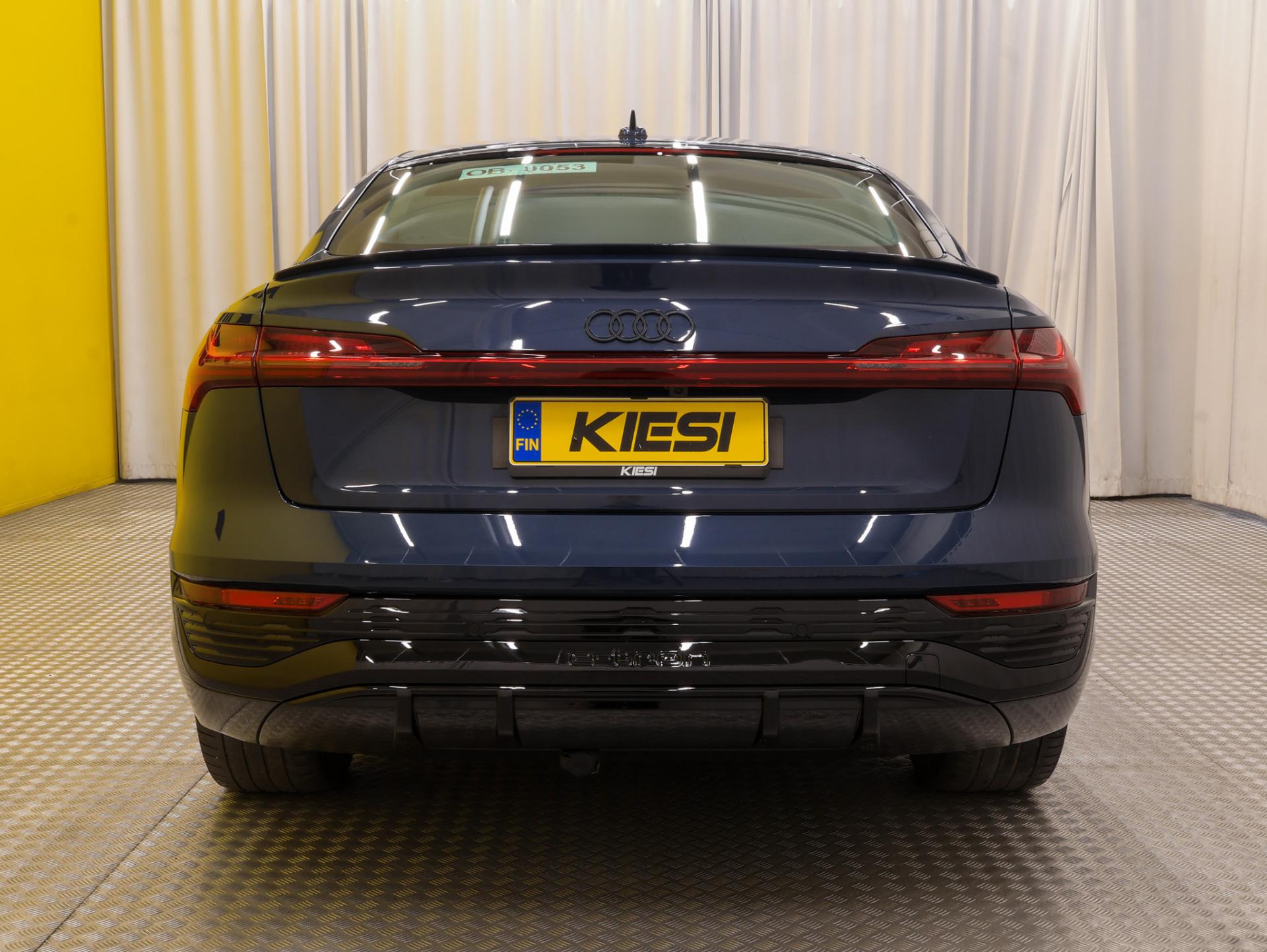 Näytä kaikki kuvat: 2024 Audi Q8 e-tron