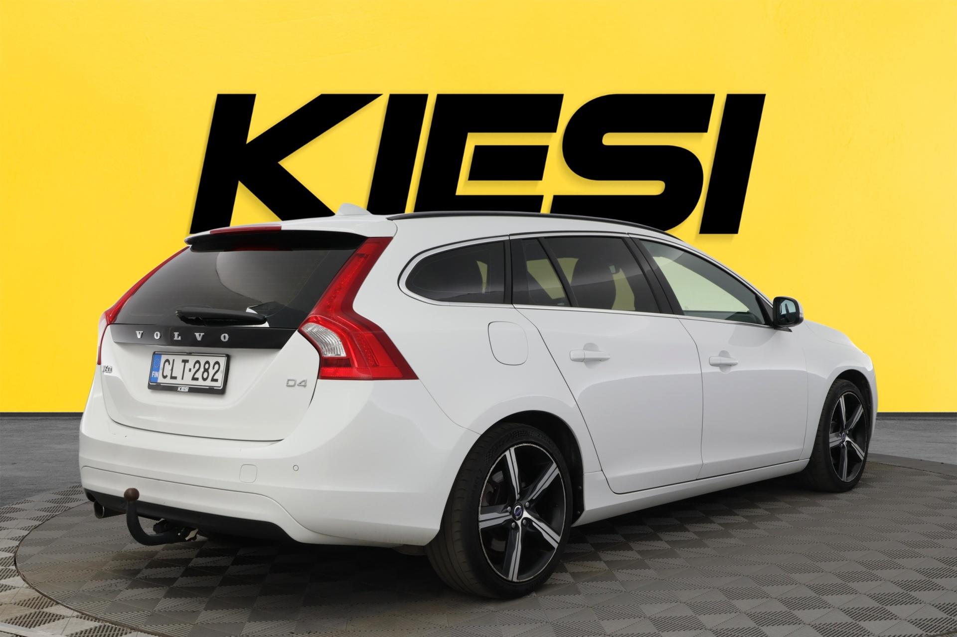 Volvo V60 D4 Momentum aut Facelift 2014, kuva 3/28