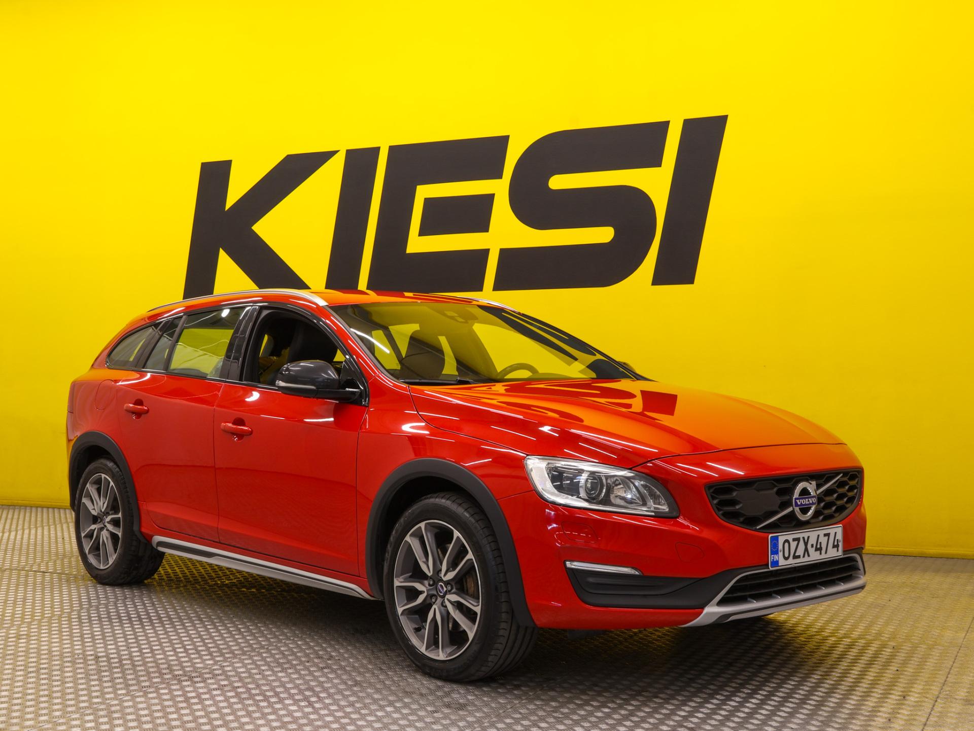 2017 Volvo V60 Cross Country