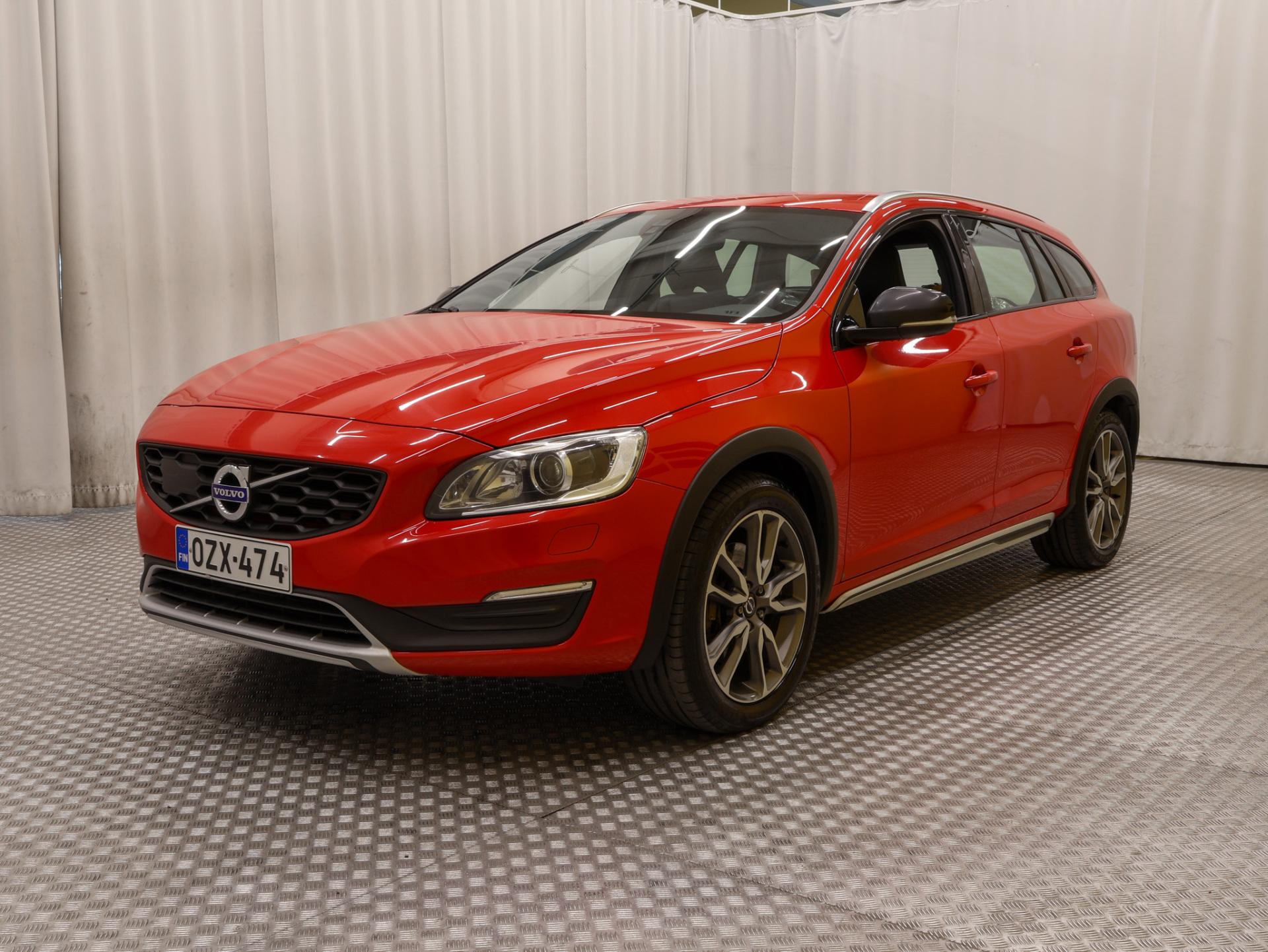 Volvo V60 Cross Country D4 AWD Summum 2017, kuva 7/34