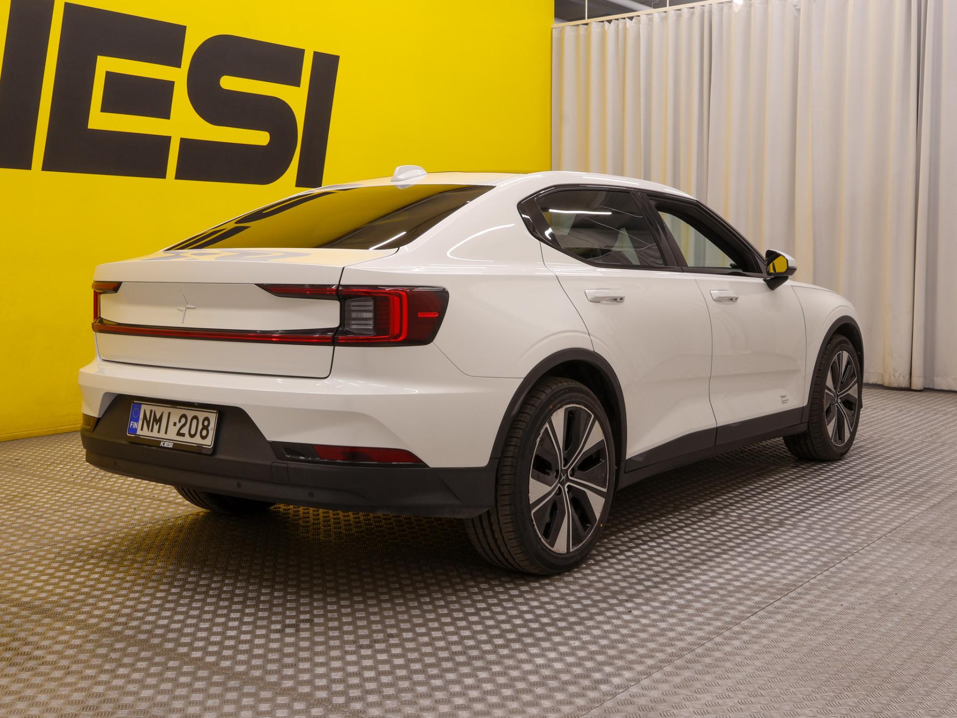 Pienoiskuva 3: 2022 Polestar 2