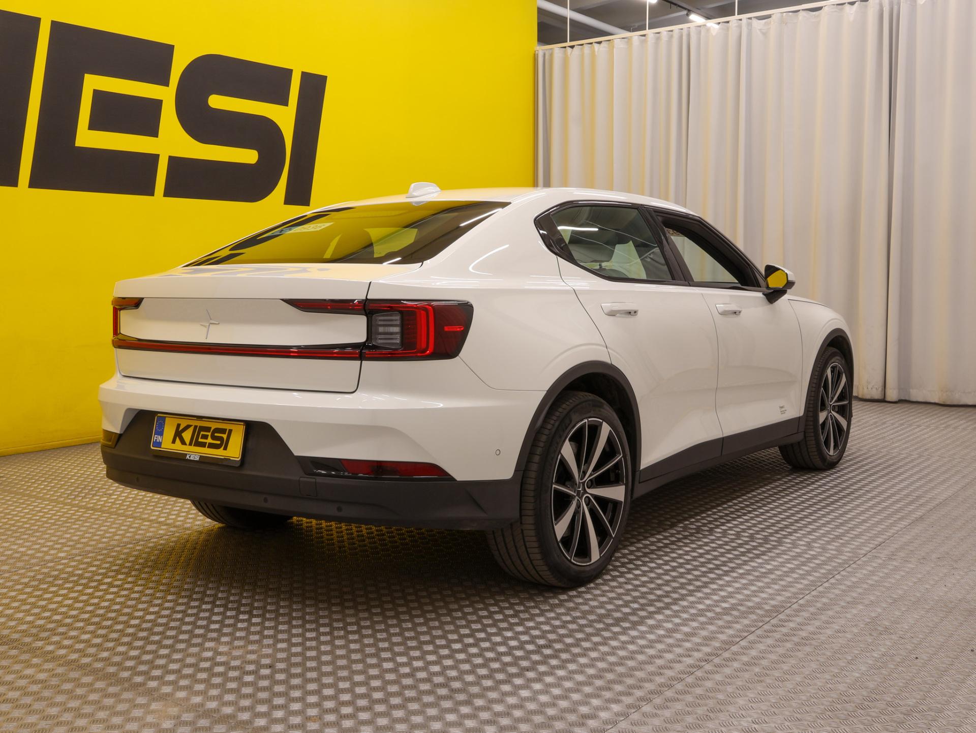 Pienoiskuva 3: 2022 Polestar 2