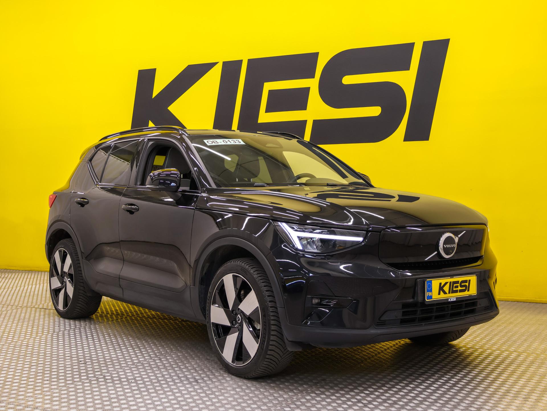 2023 Volvo XC40