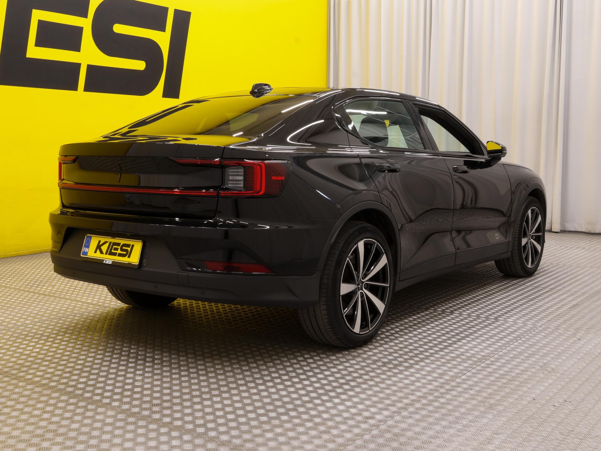 Pienoiskuva 3: 2022 Polestar 2
