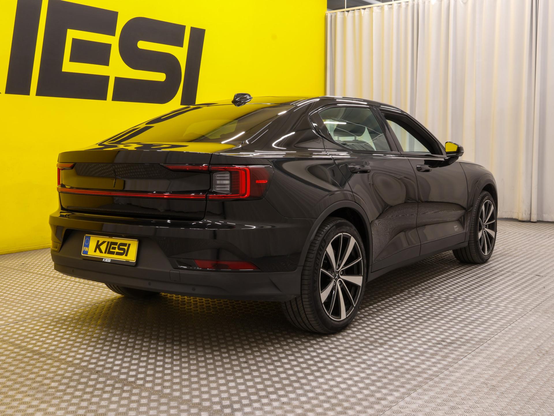 Pienoiskuva 3: 2022 Polestar 2