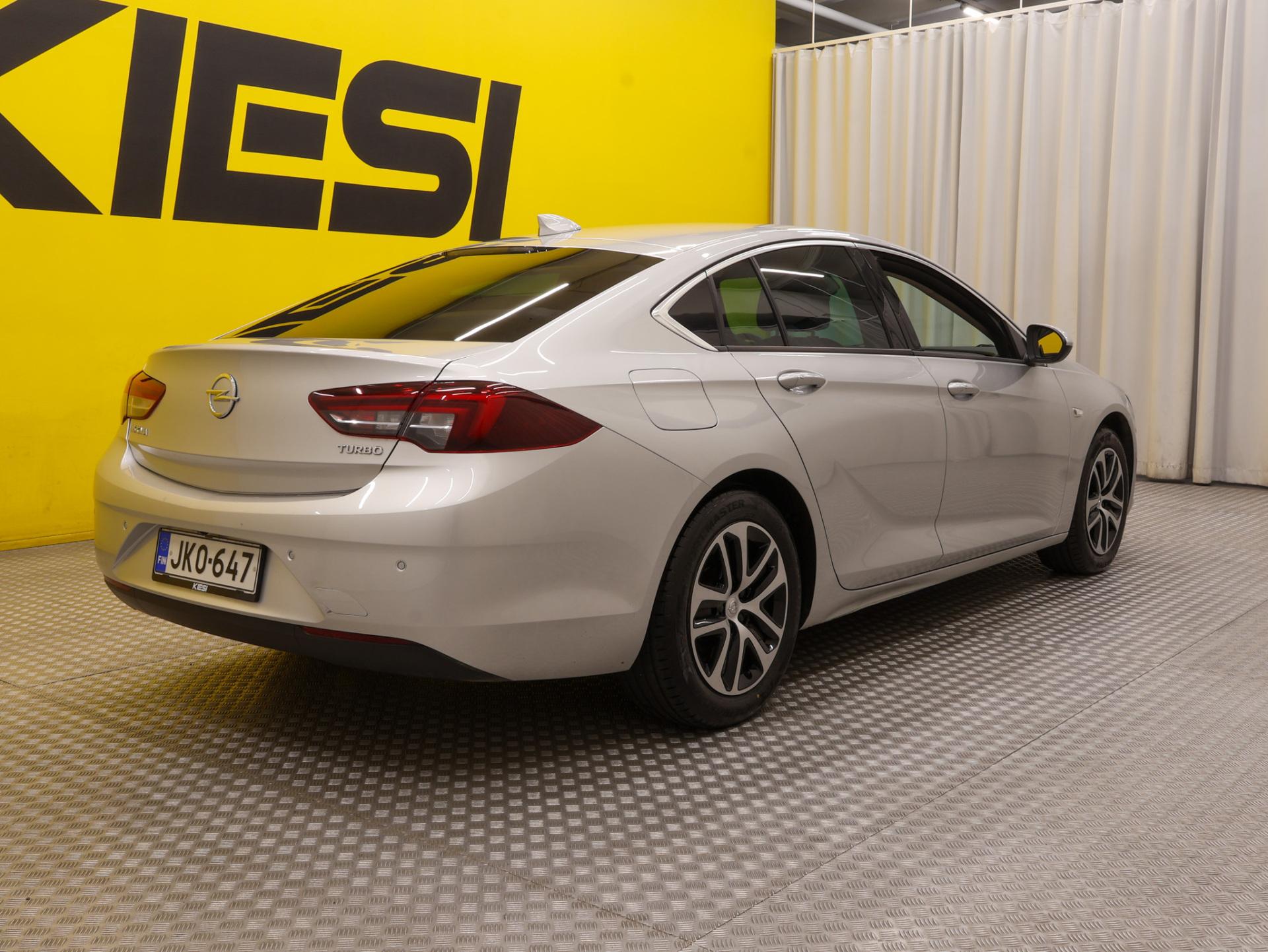 Pienoiskuva 3: 2018 Opel Insignia